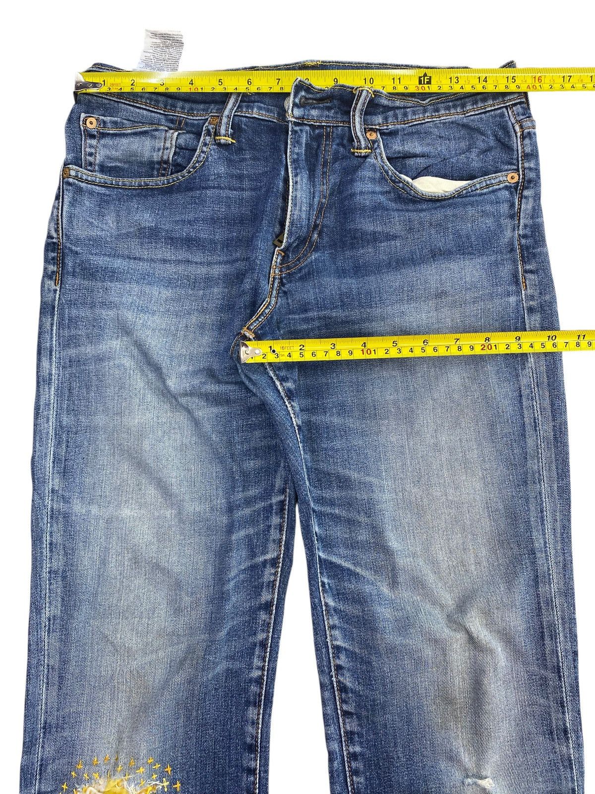 Levi's Levi’s 511 Whiskers Faded Wash Style Ripped Jeans Size US 30 / EU 46 - 5 Thumbnail