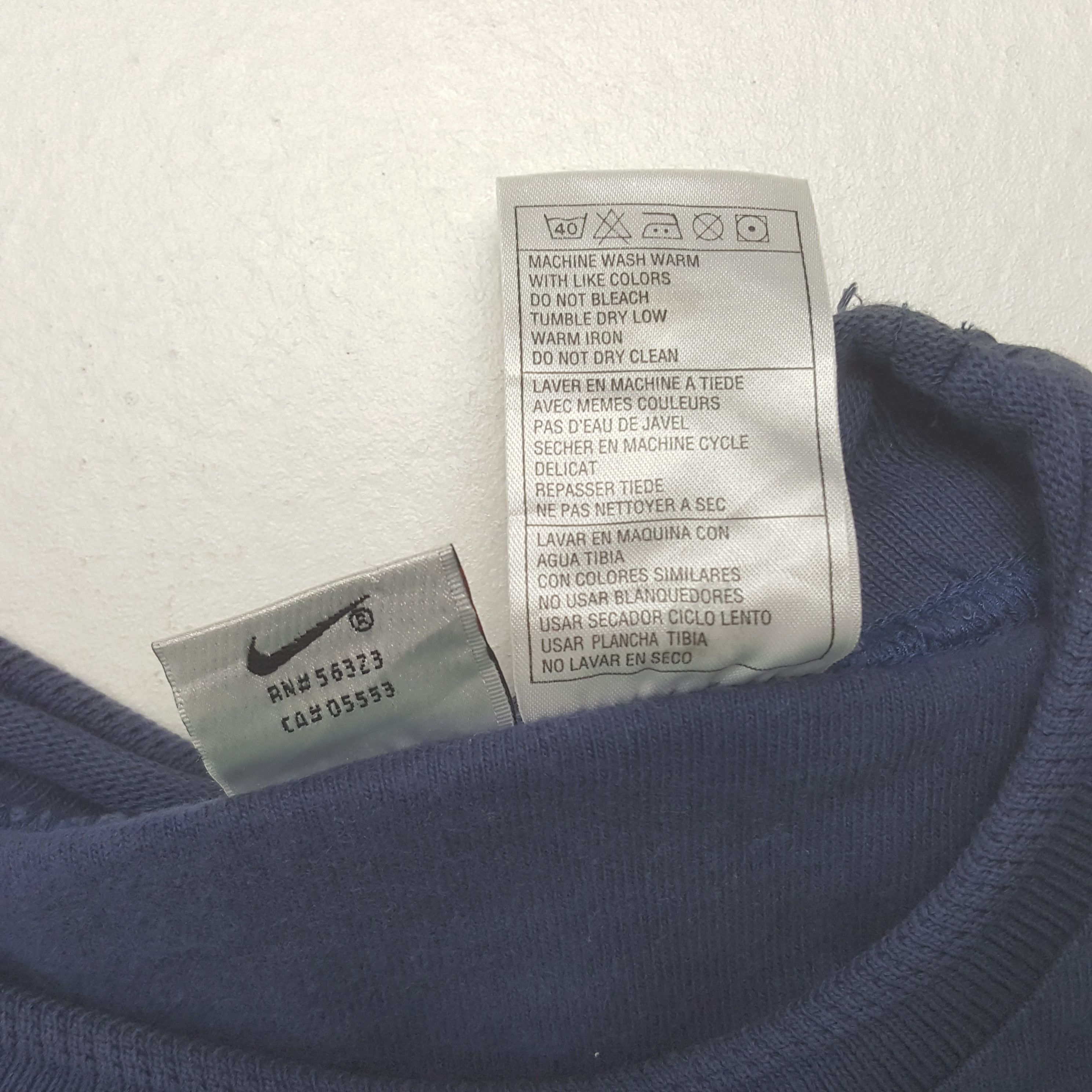 Nike Vintage NIKE Air Embroidery Sweatshirt Size US S / EU 44-46 / 1 - 7 Thumbnail