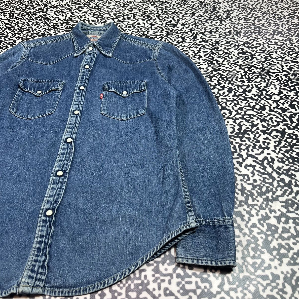 Levi's Vintage Clothing Vintage 00s Levis Red Tab Denim Shirts Retro Casual Style Size M / US 6-8 / IT 42-44 - 9 Thumbnail