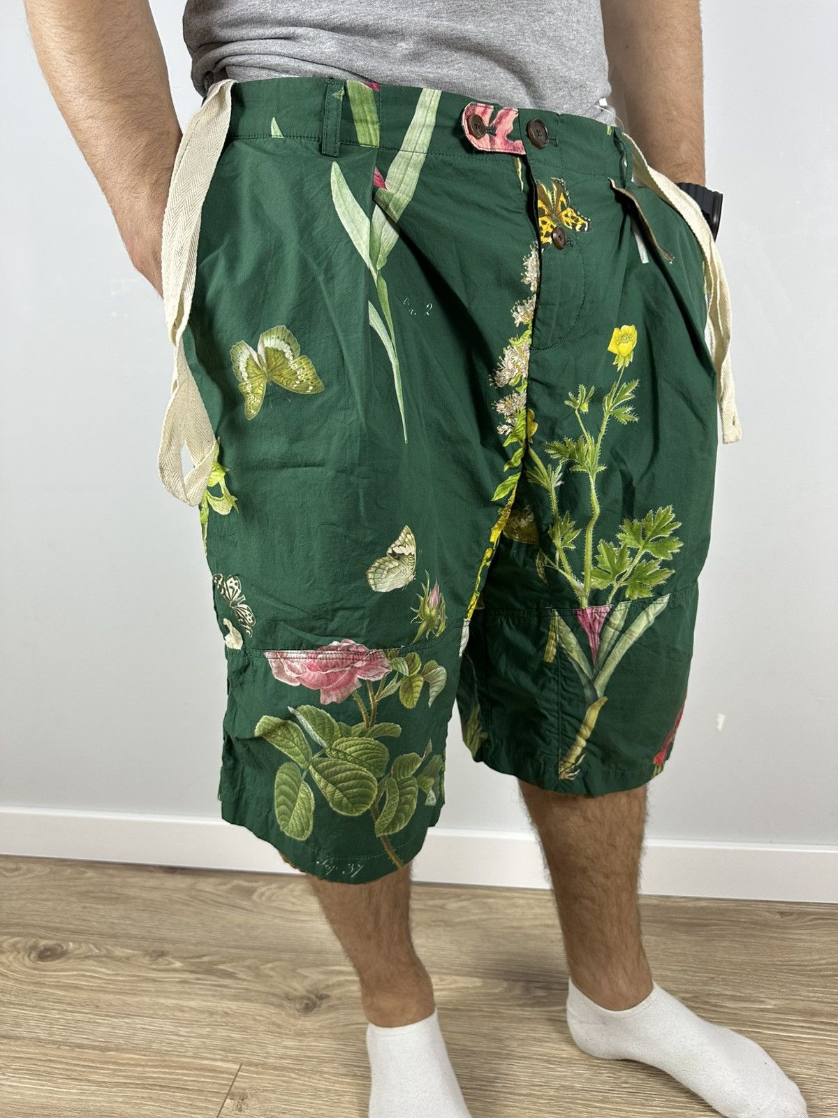 Aleksandr Manamis ALEKSANDR MANAMIS Unisex PANTS Bridges Shorts floral Size US 34 / EU 50 - 4 Thumbnail