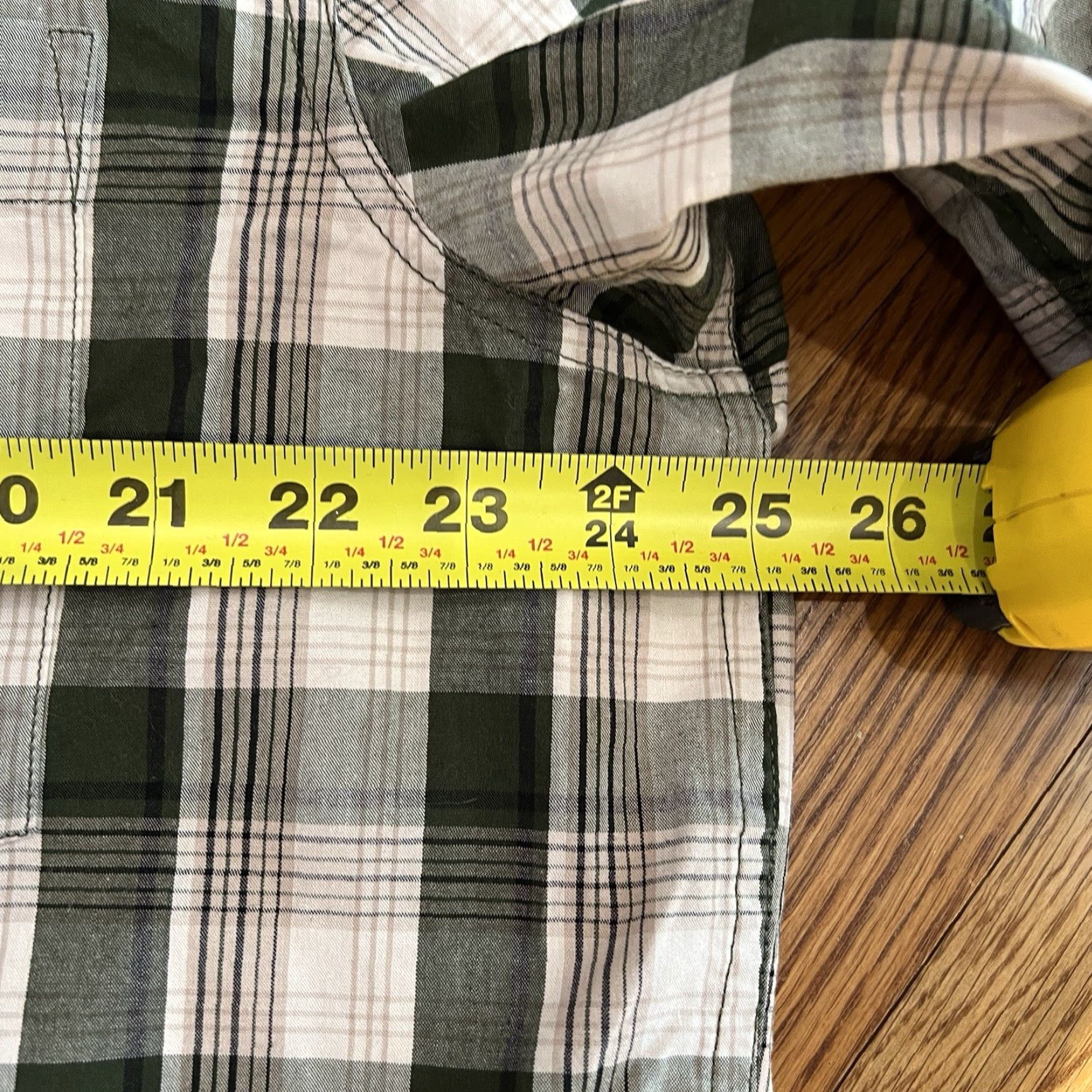 Carhartt VINTAGE Carhartt Men's Short Sleeve Plaid Button-Up Workwear Shirt XL Blue Cotton Size US 36 / EU 52 - 6 Thumbnail
