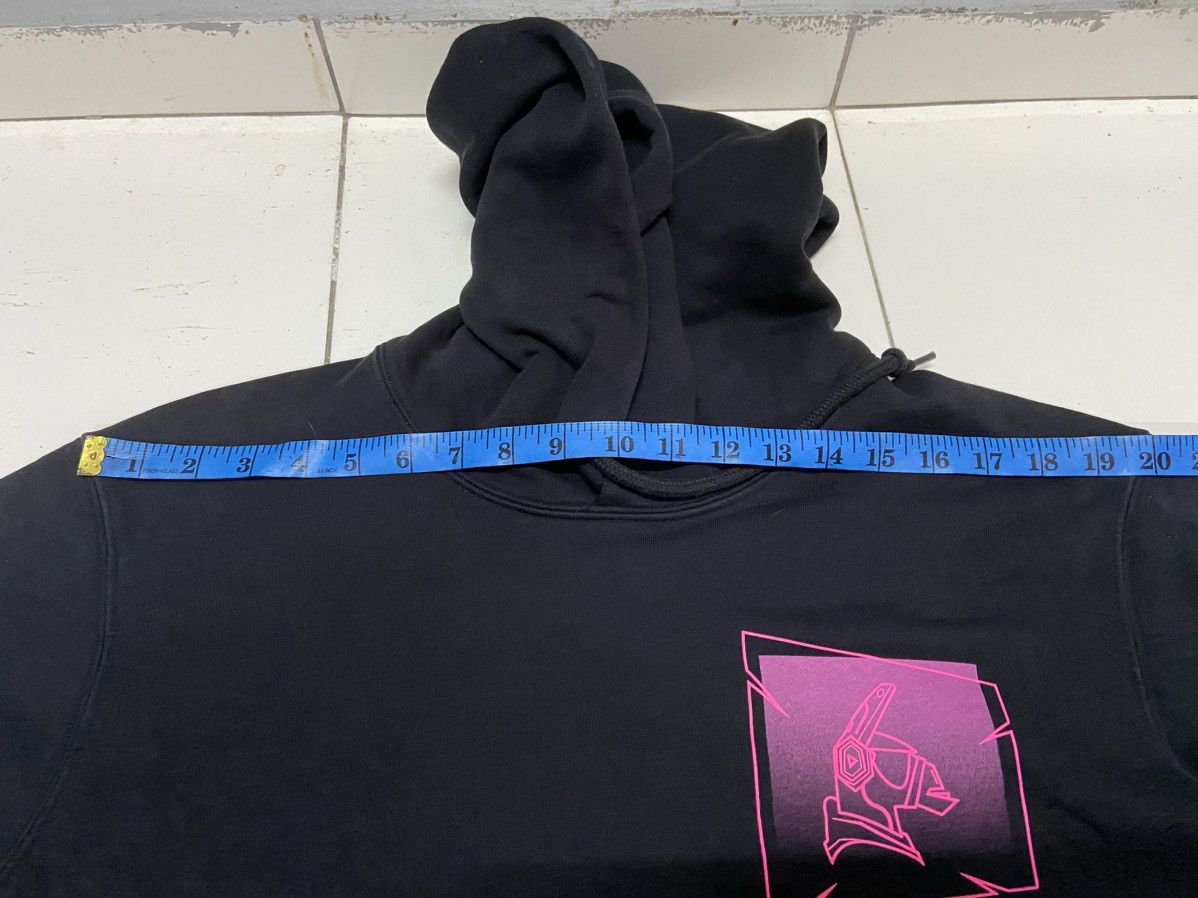 Uniqlo FORTNITE X UNIQLO DJ YONDER BLACK HOODIE Size US M / EU 48-50 / 2 - 12 Thumbnail