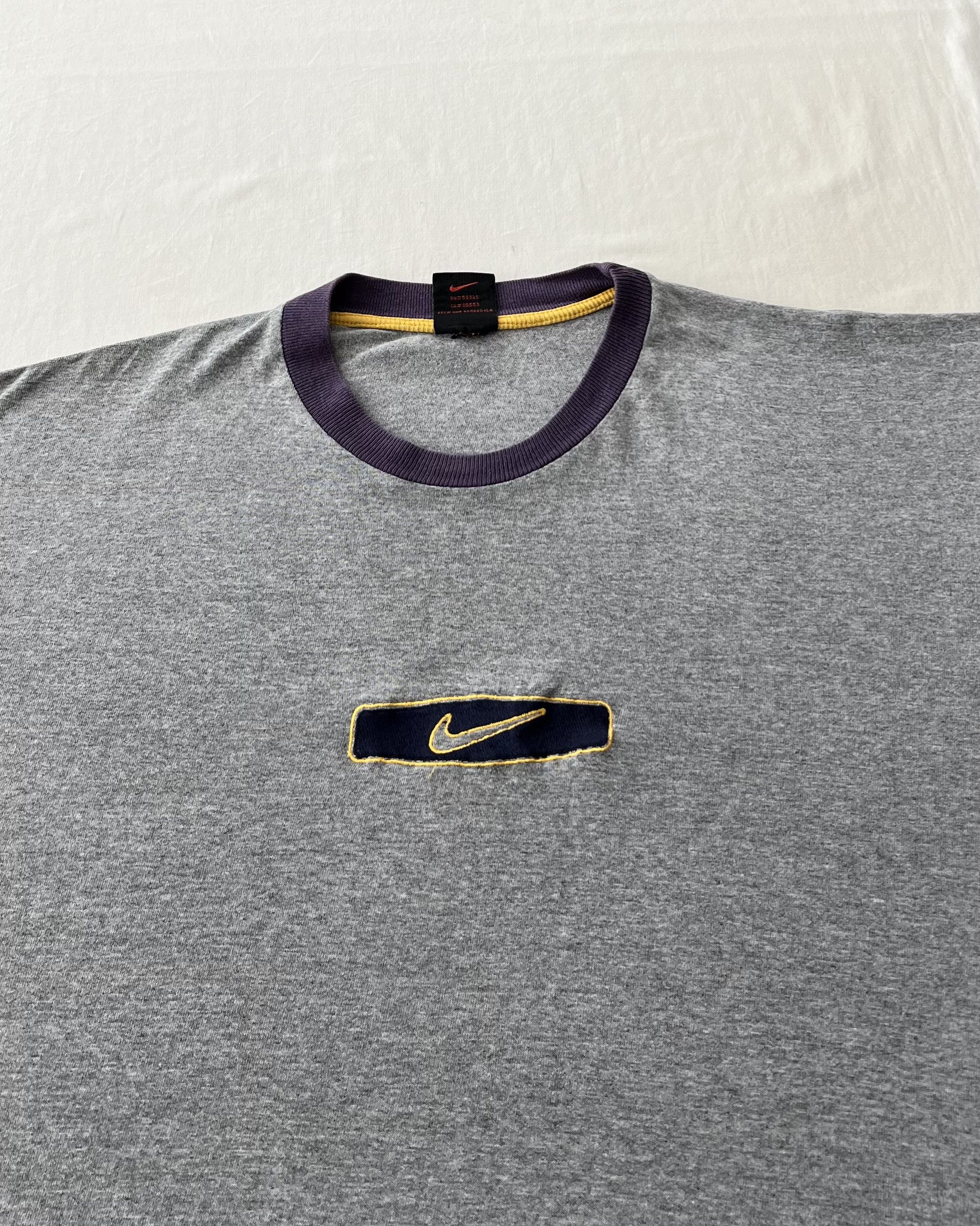 Nike Vintage 90s Nike Embroidered Logo Gray T-shirt Size US XL / EU 56 / 4 - 3 Thumbnail