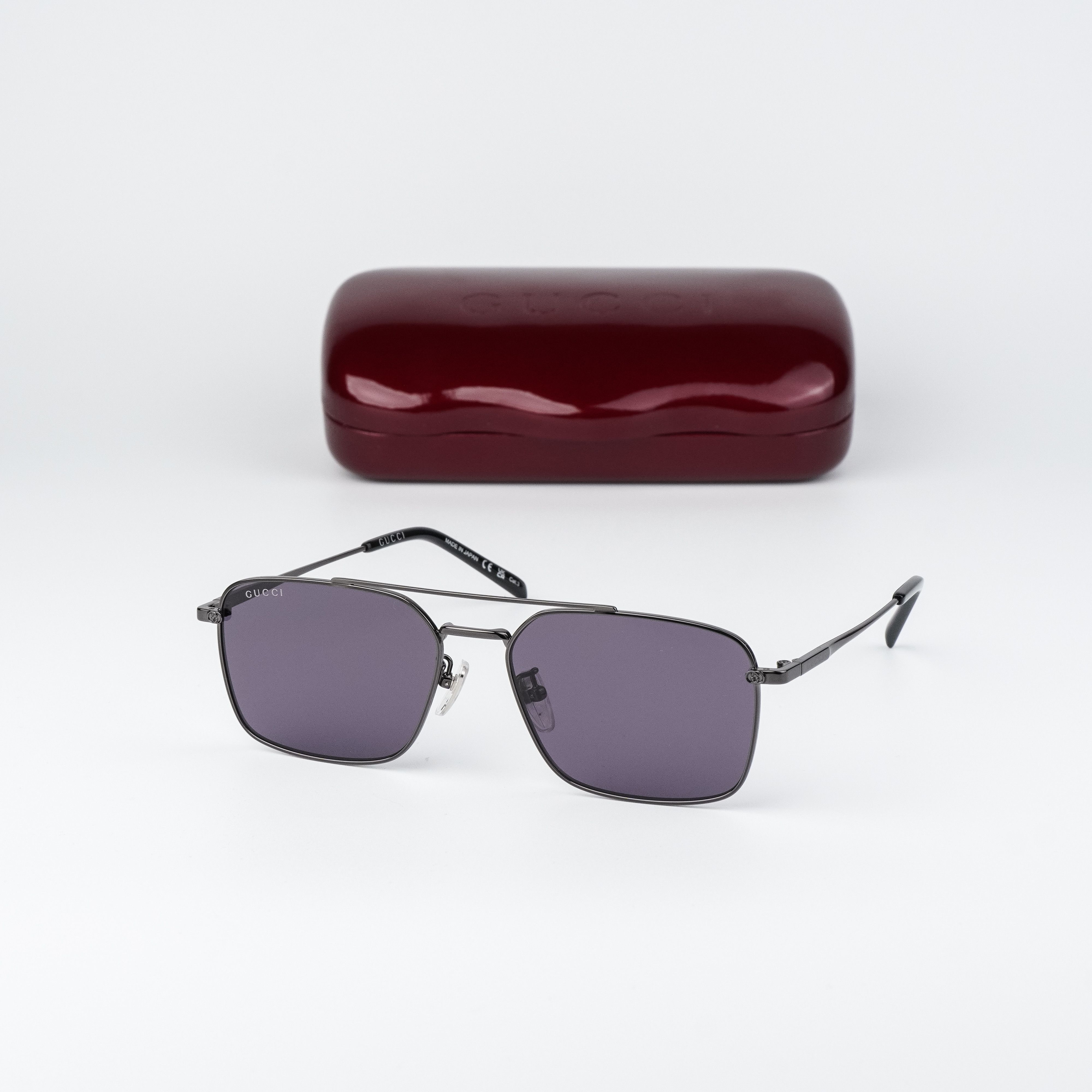 Gucci × Vintage ✨ Y2K Gucci Small Sunglasses Clear Grey GG2452