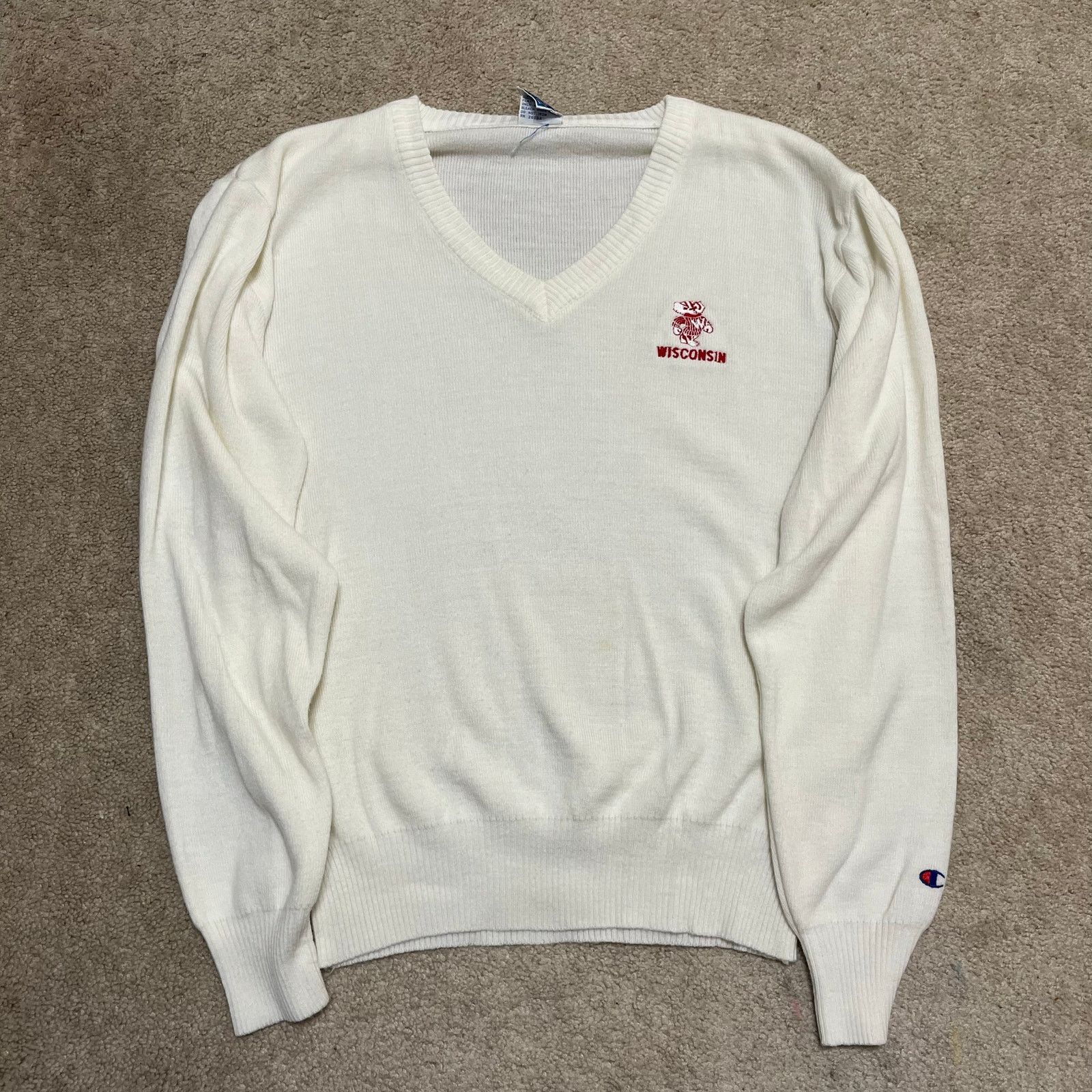 Champion Vintage Champion Wisconsin Badgers White V-Neck Sweater XL Size US XL / EU 56 / 4 - 2 Thumbnail