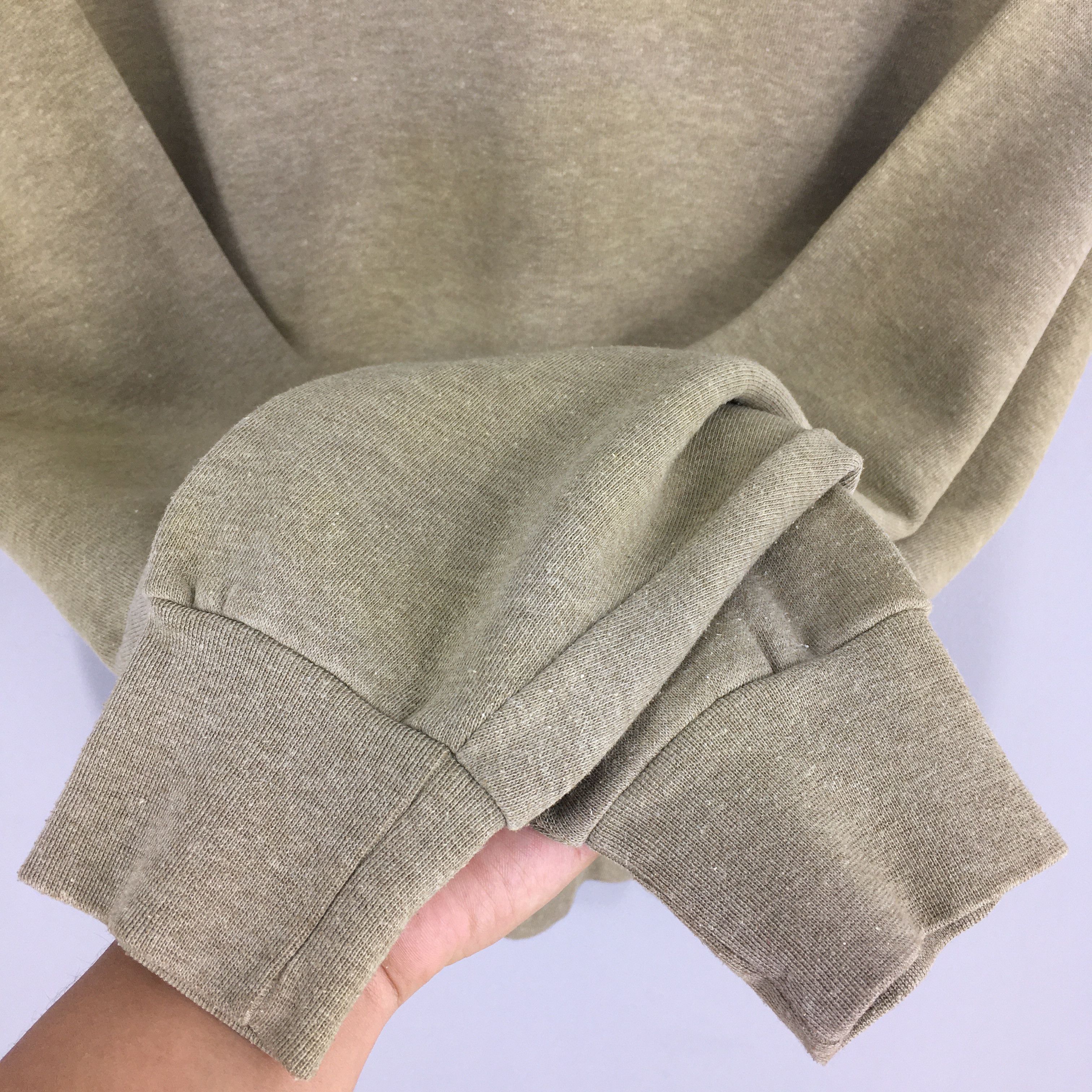 Russell Athletic × Vintage Vintage 90s Russell Athletic Beige Faded Sweatshirt Large Size US L / EU 52-54 / 3 - 5 Thumbnail