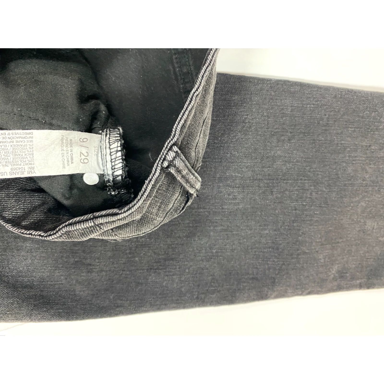 Denime YMI Womens Jeans 9 Black Straight Denim Distressed Zip 29x28 Regular Size 9 Womens Pants Size 30" / US 8 / IT 44 - 4 Thumbnail
