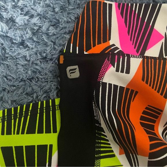 Fabletics Fabletics Black Orange pink green neon capri leggings Size 24" / US 00 / IT 34 - 2 Thumbnail