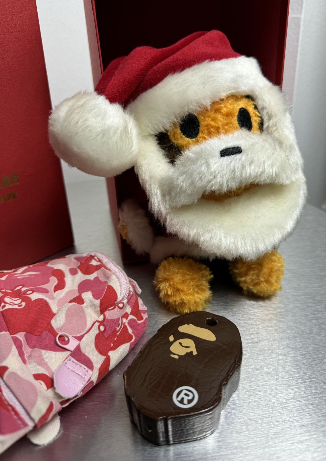 Bape Bape 2014 Christmas baby milo plush doll + Accessories Size ONE SIZE - 2 Thumbnail