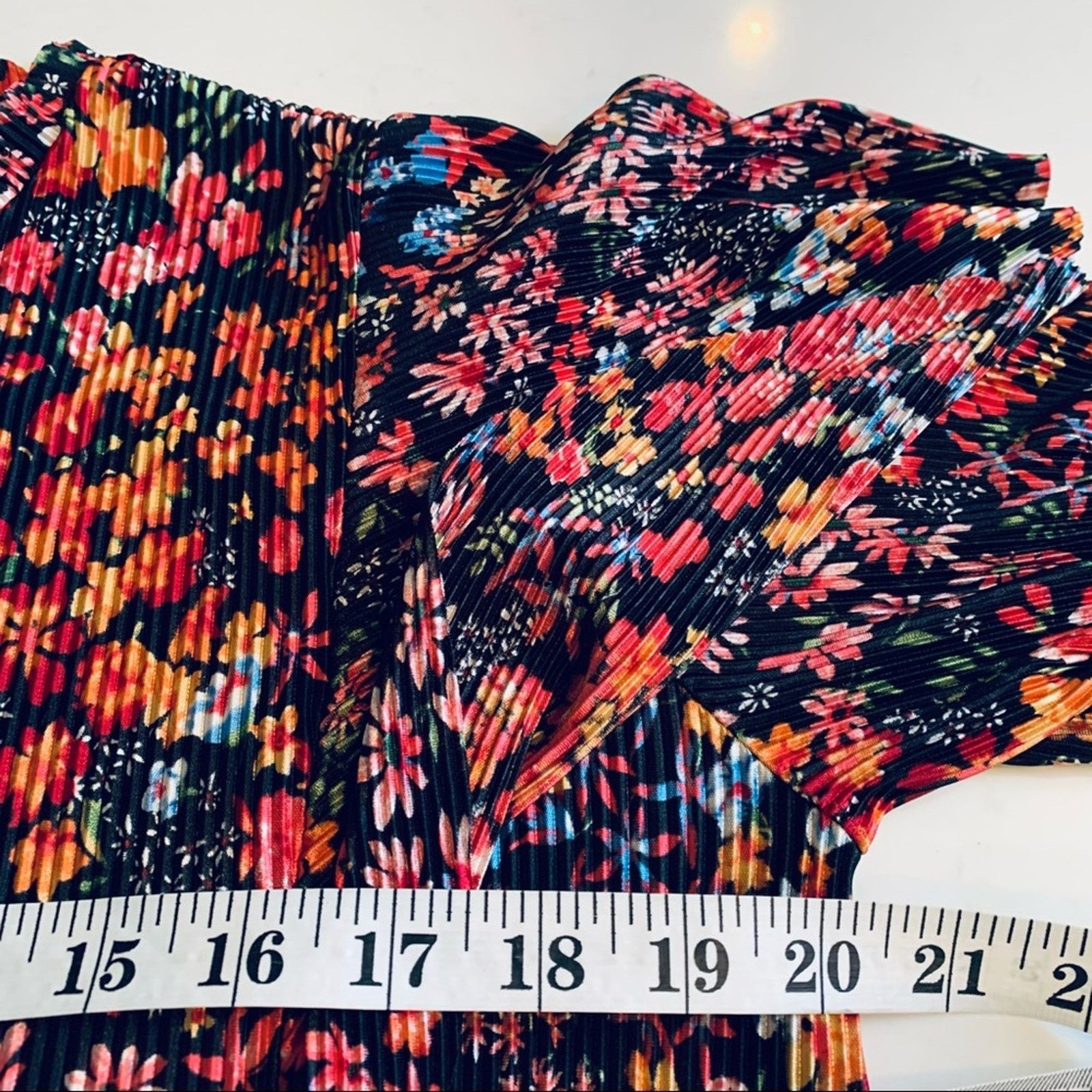 Zara Zara Micro Pleated Floral Detail Puff Sleeve Ruffled Dress Size M / US 6-8 / IT 42-44 - 8 Thumbnail