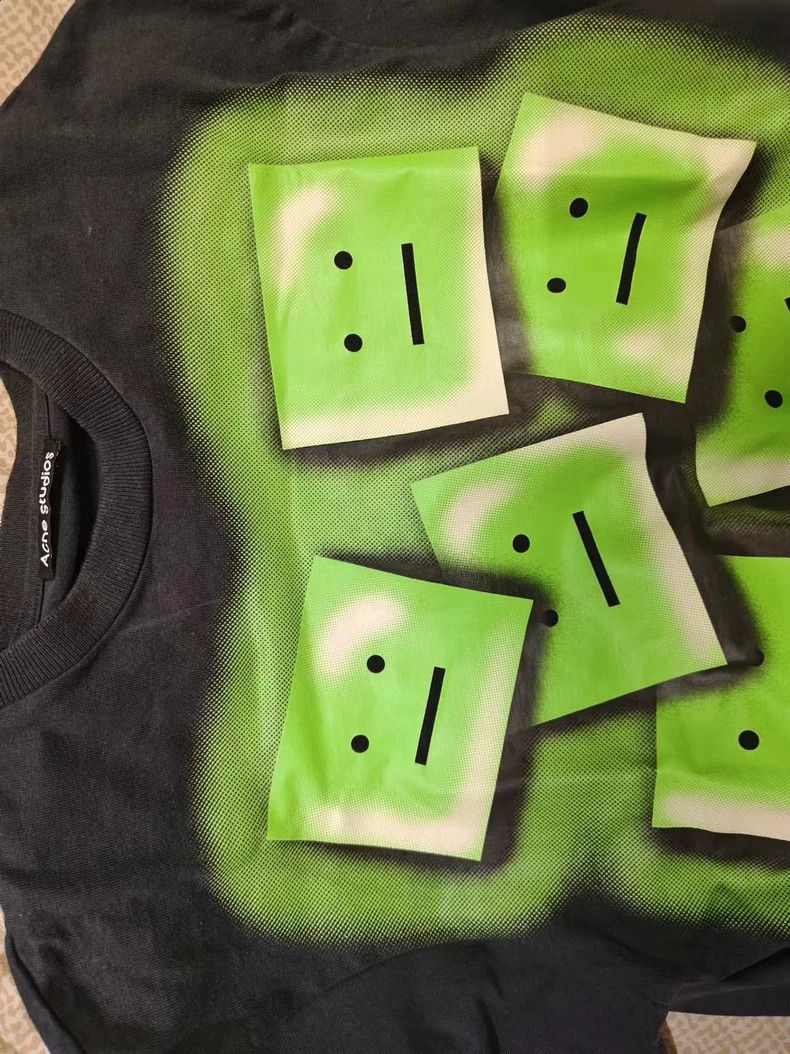 Acne Studios ACNE STUDIOS Fluorescent green jelly smiley face short sle Size US XS / EU 42 / 0 - 6 Thumbnail