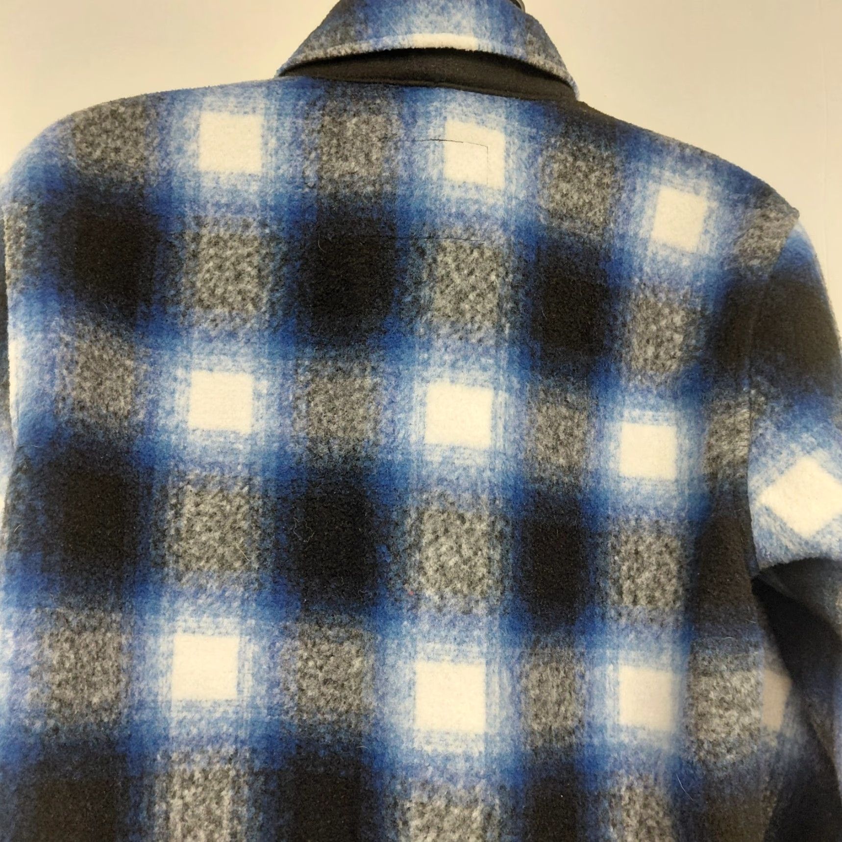 Old Navy Old Navy Shacket Shirt Men Large Blue/Black Plaid Long Sleeve Flannel, Casual, Workwear, Pockets, Mid-Length Jacket/Coat, Regular Fit Size US L / EU 52-54 / 3 - 6 Thumbnail