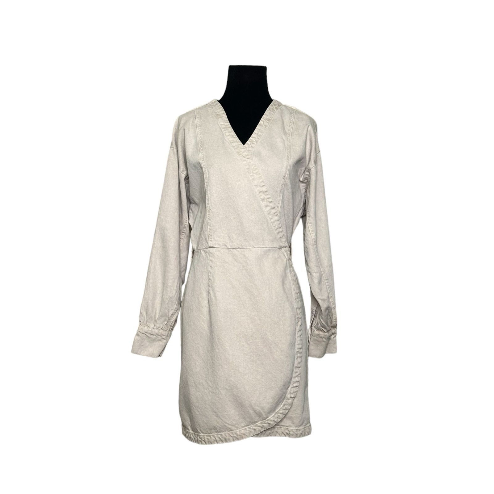 Young Fabulous & Broke Young Fabulous & Broke long sleeves wrap dress size small Size S / US 4 / IT 40 - 12 Thumbnail