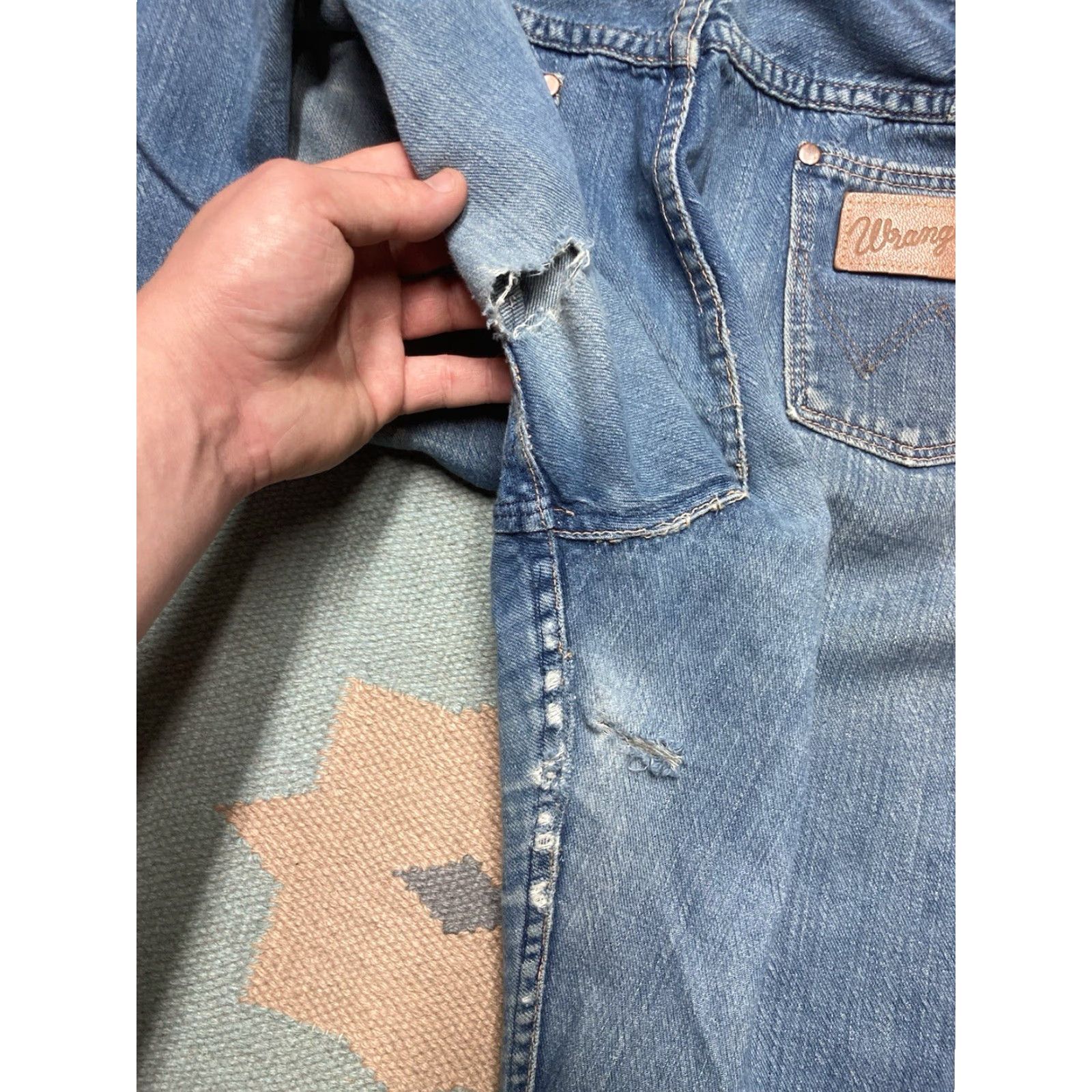 Wrangler VINTAGE Wrangler Jeans Women 60s Slim 18 Blue Denim Straight Jeans Women’s 18 Slim Wrangler Jeans Blue Slim 60s Vintage Misses Denim Whiskers Size 40" / US 18 - 3 Thumbnail