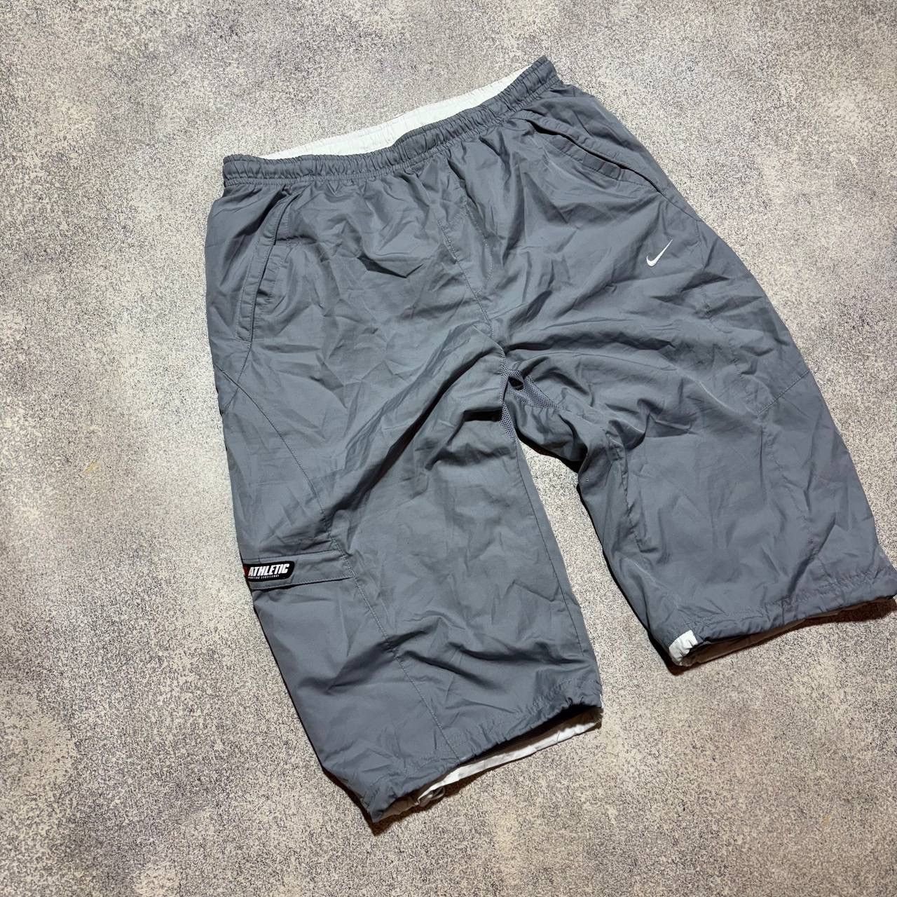 Nike Vintage Nike Shorts Nylon Swoosh Grey Mens size M Size US 30 / EU 46 - 2 Thumbnail