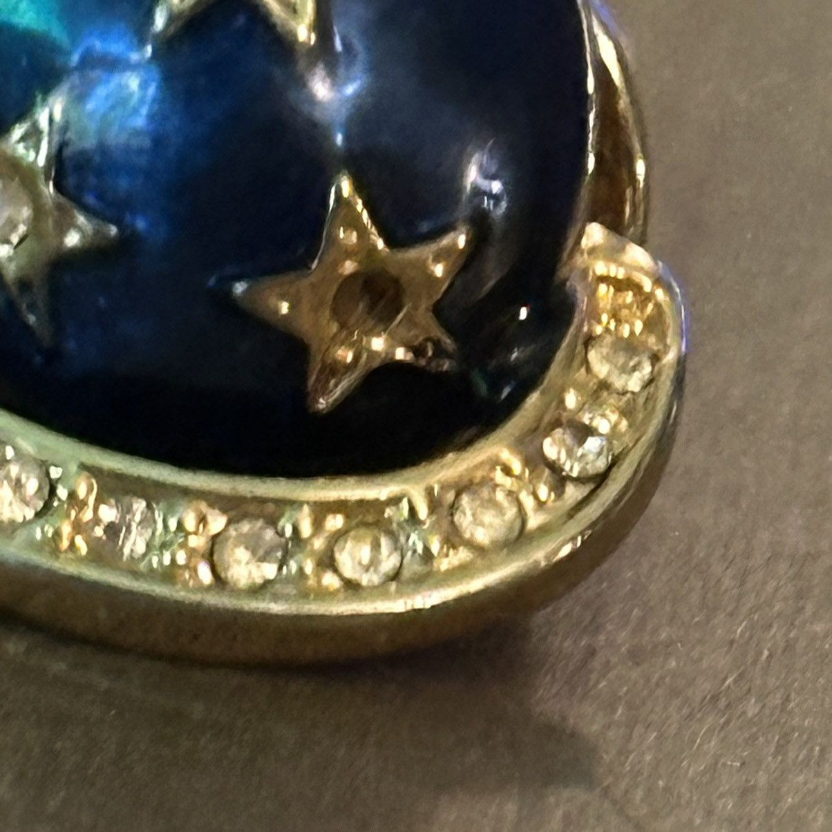 Vintage Vintage celestial planet and stars tac pin Size ONE SIZE - 5 Thumbnail
