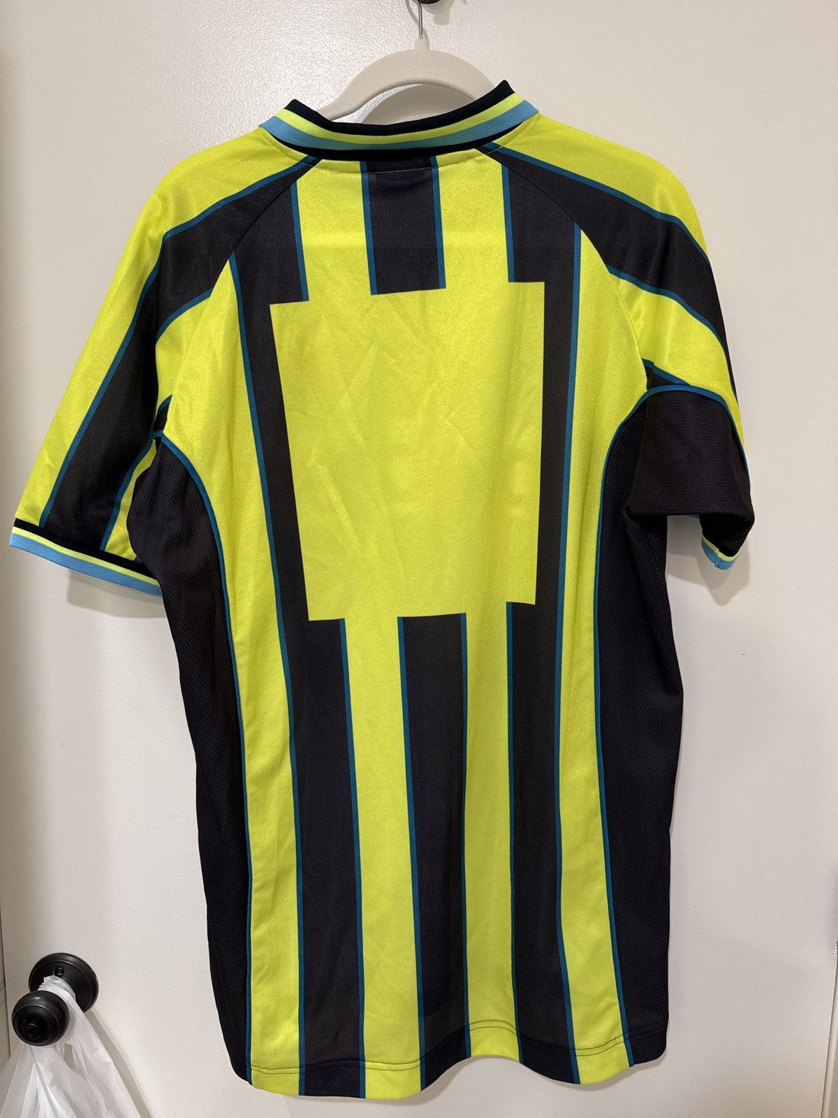Vintage Man City retro kit Size US L / EU 52-54 / 3 - 2 Thumbnail