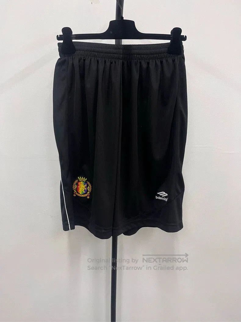 Balenciaga Balenciaga Manchester United Lion Shorts. Size US 34 / EU 50 - 1 Thumbnail