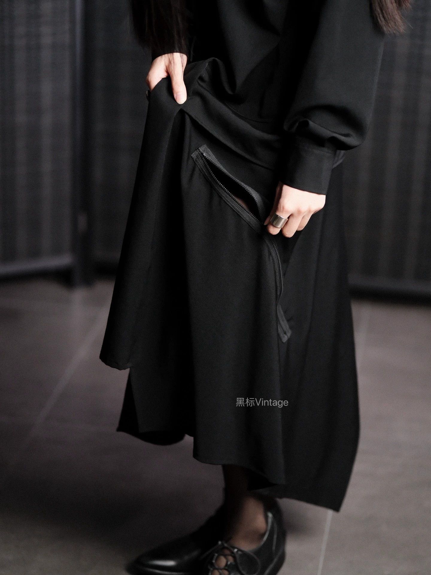 Yohji Yamamoto Yohji Yamamoto 19AW Vtg Pleated Zip Wool Dress Size S / US 4 / IT 40 - 3 Thumbnail