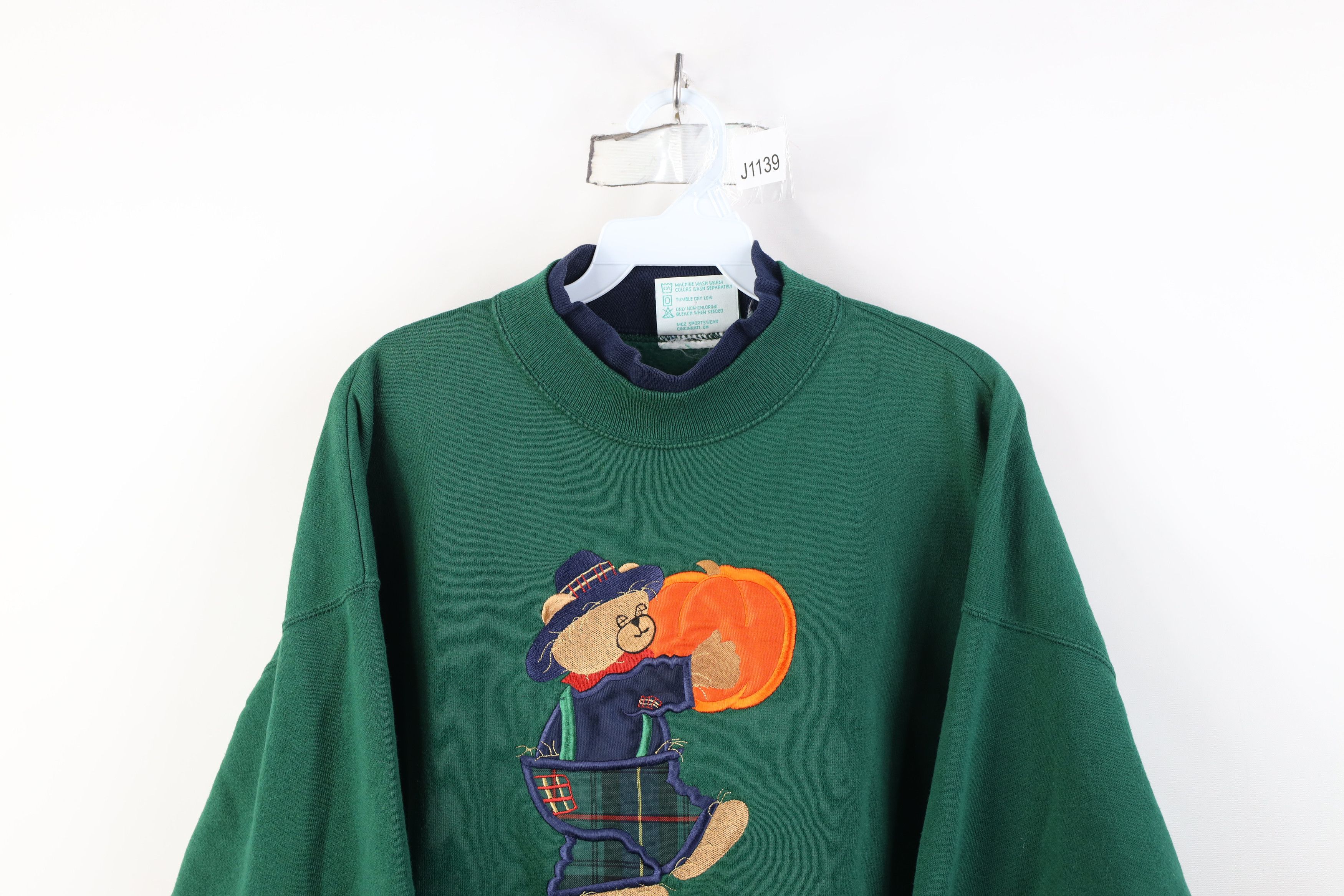 Vintage Vintage 90s Streetwear Halloween Bear Pumpkin Sweatshirt USA Size US L / EU 52-54 / 3 - 2 Thumbnail