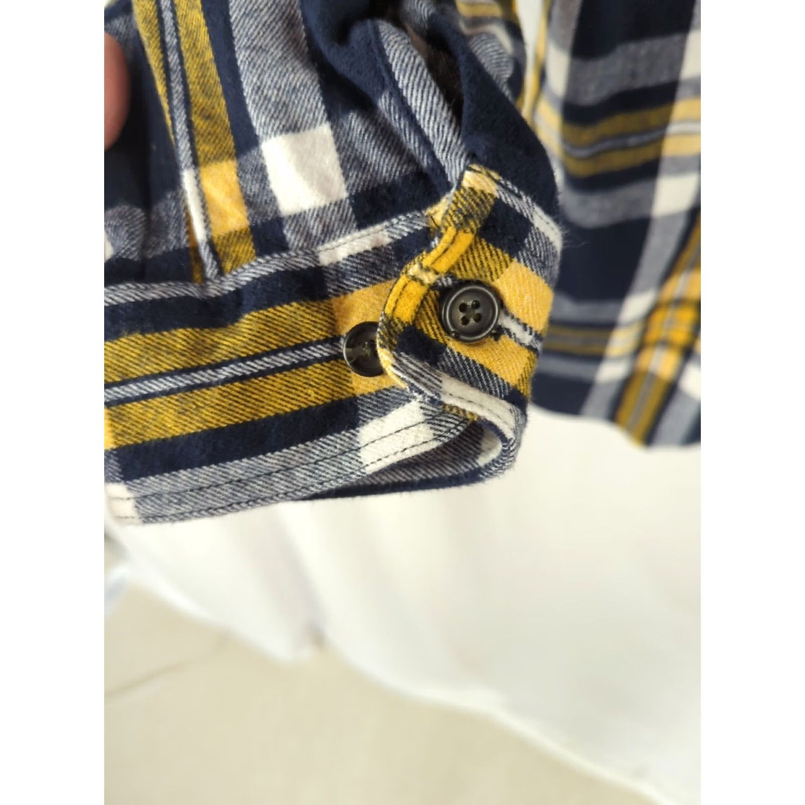 Vintage FIVEBROTHER Heavy Flannel Shirt Mens Large Blue Gold Plaid Outdoors hunting Size US L / EU 52-54 / 3 - 3 Thumbnail