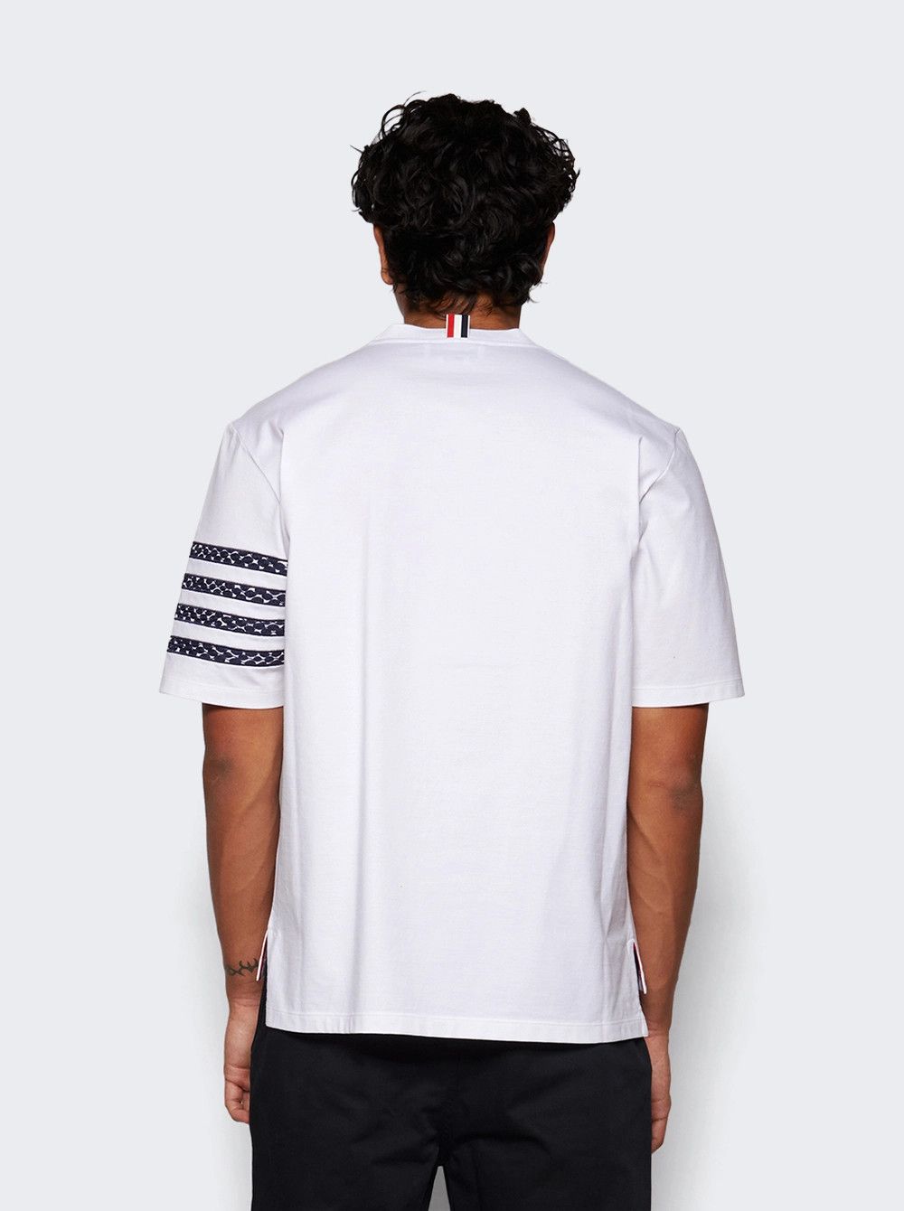 Thom Browne o1mle0326 Snake Embroidered Tee Shirt in White Size US XL / EU 56 / 4 - 5 Thumbnail