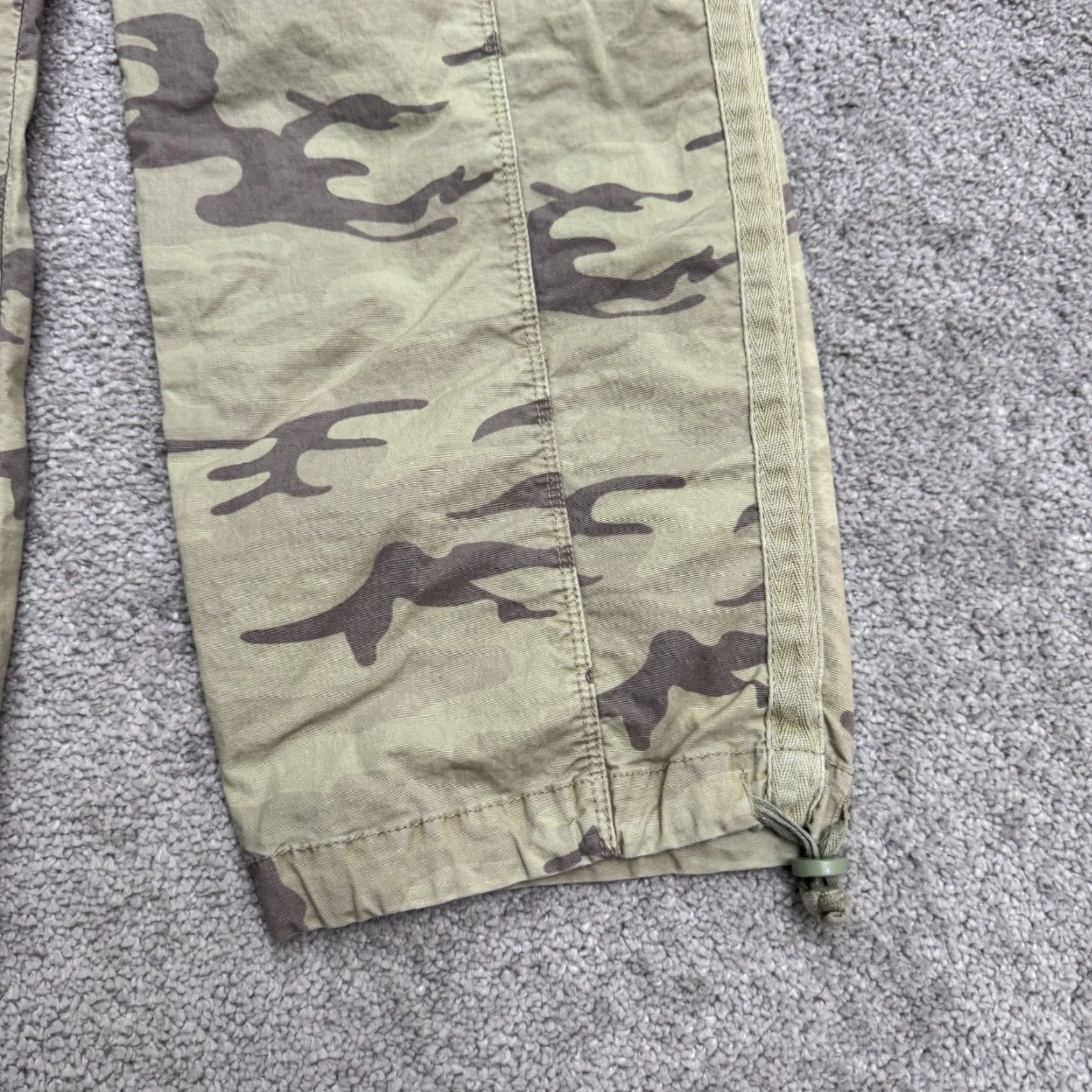 Sanctuary Sanctuary Cargo Pants Womens 32 Green Camouflage Canvas Cotton Blend Straight Regular Rise Inseam 25 in Pockets Military Outdoor 90s? Size 24" / US 00 / IT 34 - 3 Thumbnail