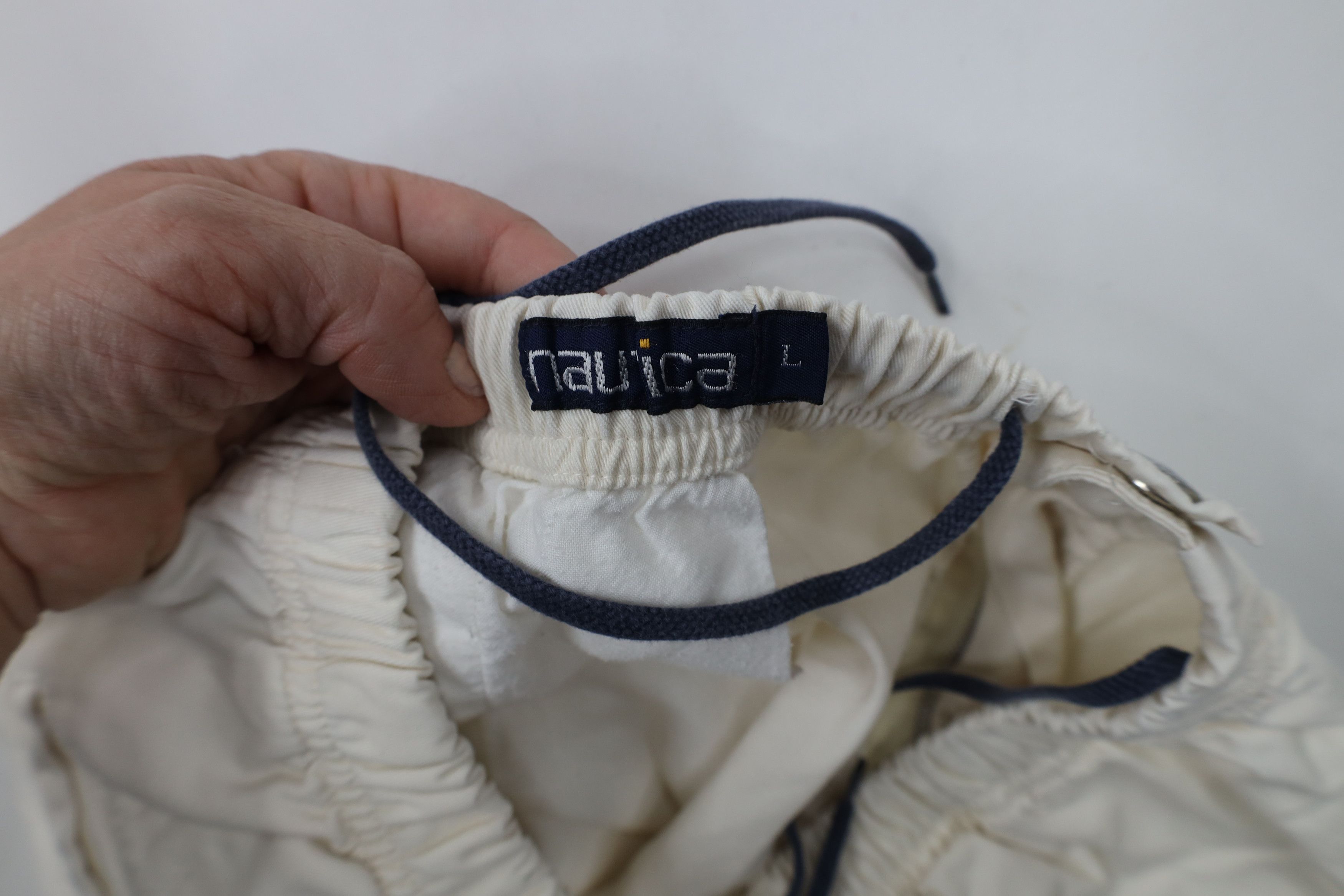 Nautica × Vintage Vintage 90s Nautica Above Knee Shorts Cream Cotton Size US 34 / EU 50 - 8 Thumbnail