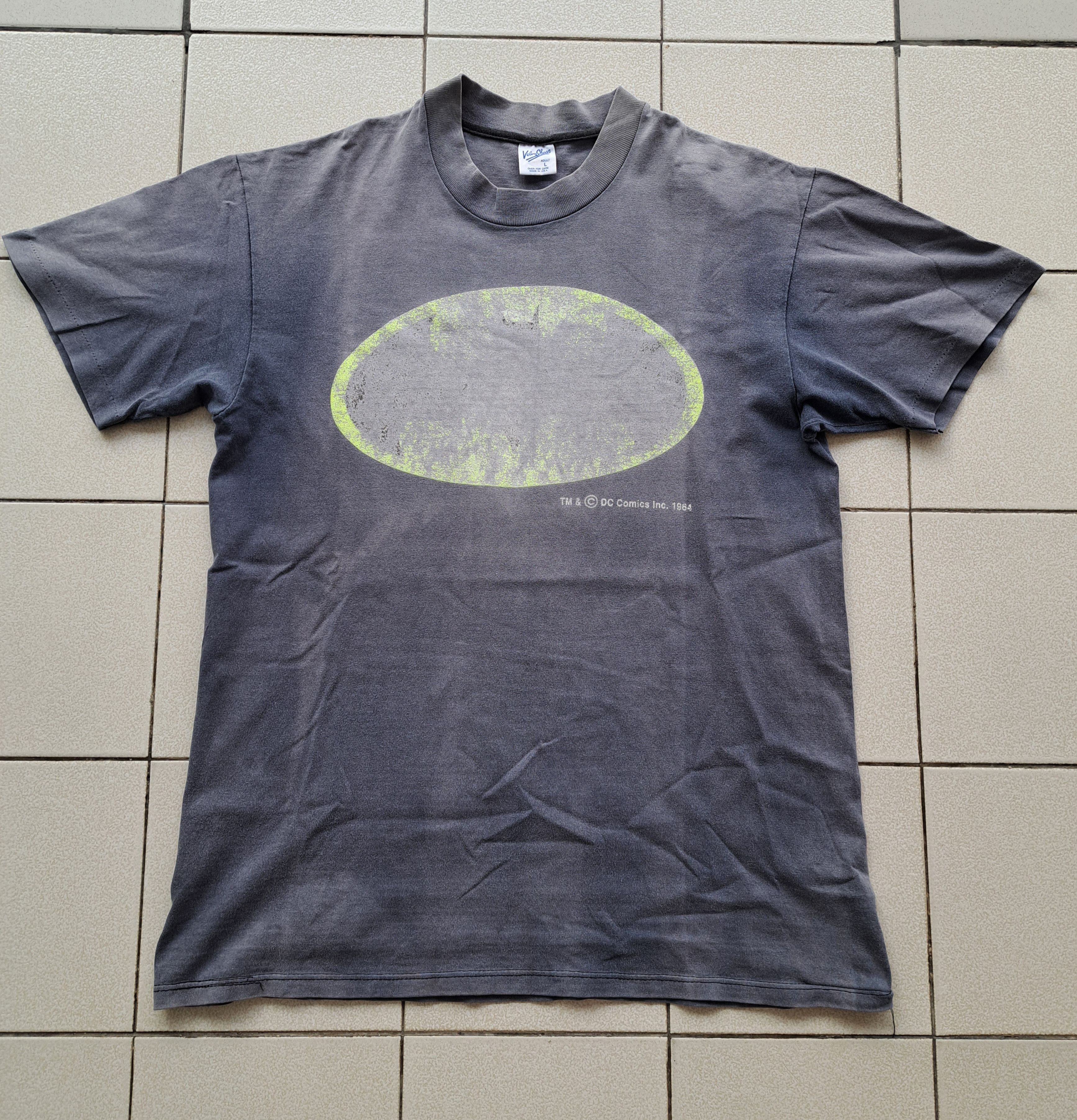 Velva Sheen Vintage Batman DC Sun-faded T-Shirt Size US L / EU 52-54 / 3 - 1 Thumbnail