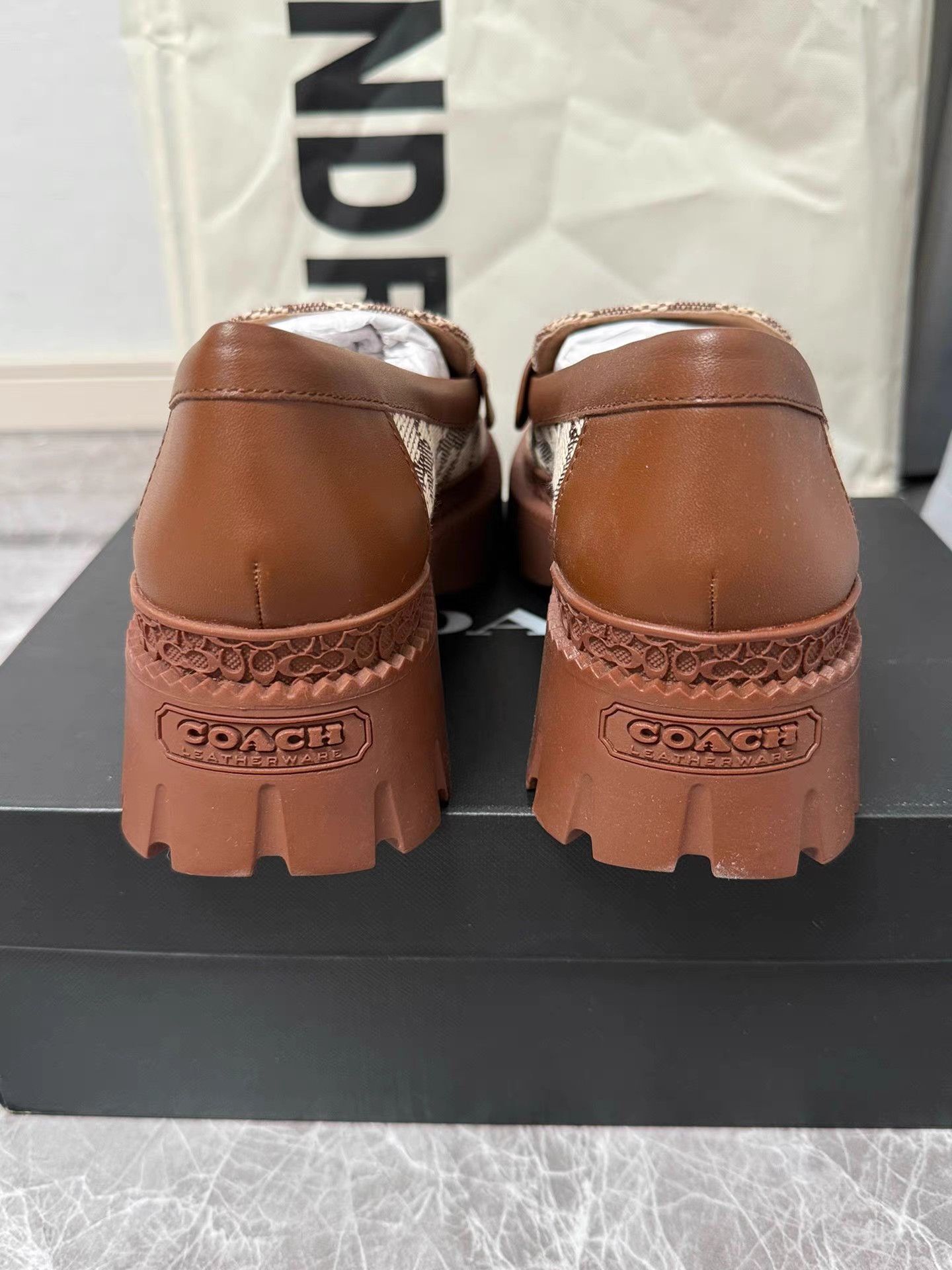 Coach Coach Classic Coin Loafers K6 Size US 8.5 / IT 38.5 - 3 Thumbnail