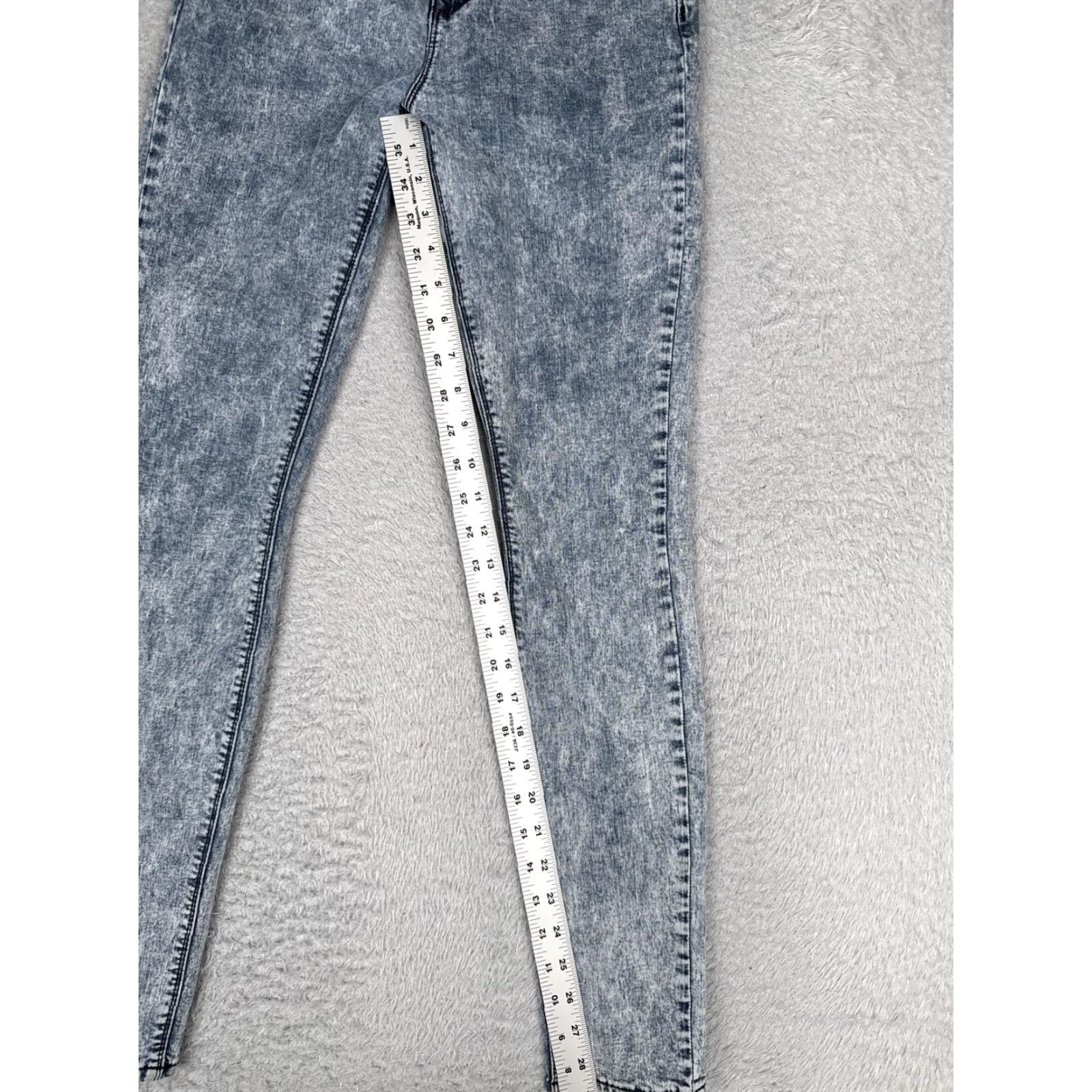 Vintage Bullhead Juniors Jegging Jeans Gray Acid Wash Mid Rise 25in Waist 7 inseam 29in Slim 5-Pocket Denim Womens Size 28" / US 6 / IT 42 - 7 Thumbnail