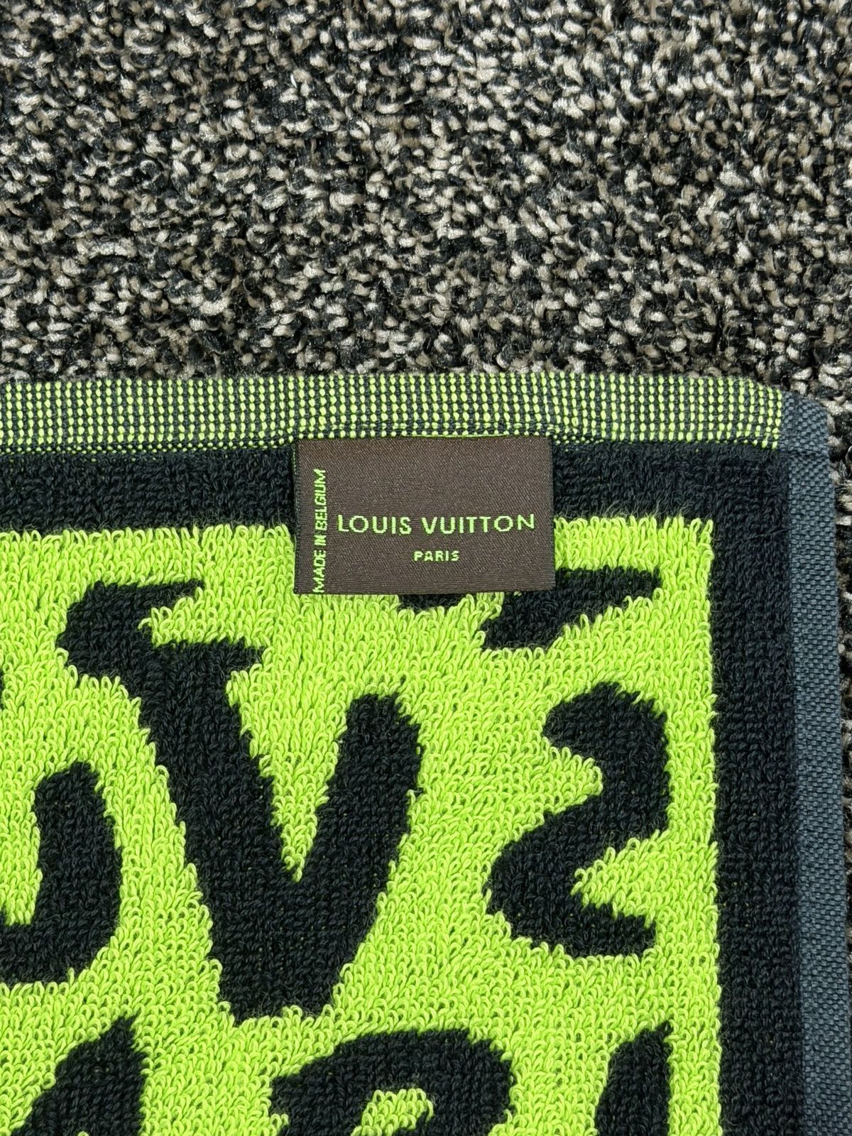 Louis Vuitton × Stephen Sprouse Louis Vuitton x Stephen Sprouse FW08 Graffiti Gym Towel Size ONE SIZE - 7 Thumbnail