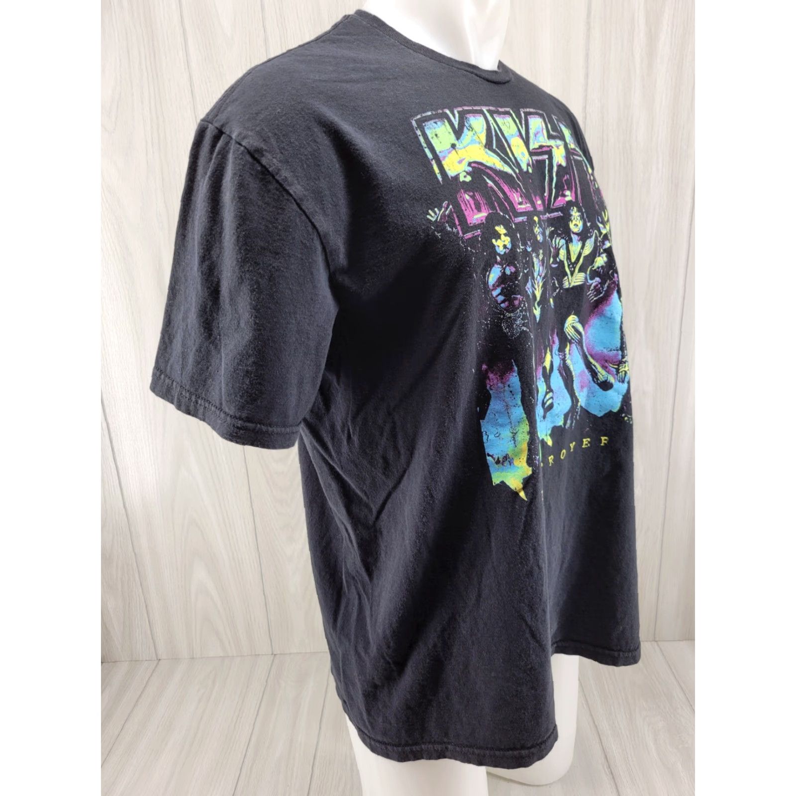 Vintage KISS Destroyer T-Shirt XL Black Neon Distressed Logo Crew Neck Short Sleeve Men Size US XL / EU 56 / 4 - 7 Thumbnail