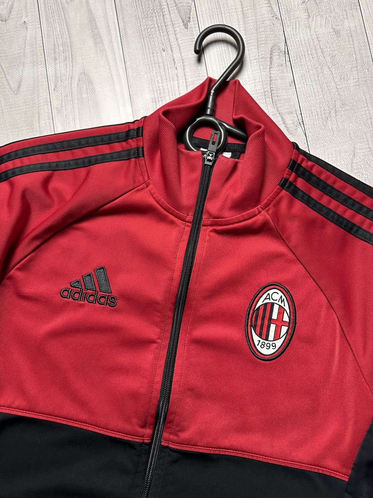 Vintage Vintage adidas AC Milan soccer track jacket size M Size US M / EU 48-50 / 2 - 3 Thumbnail