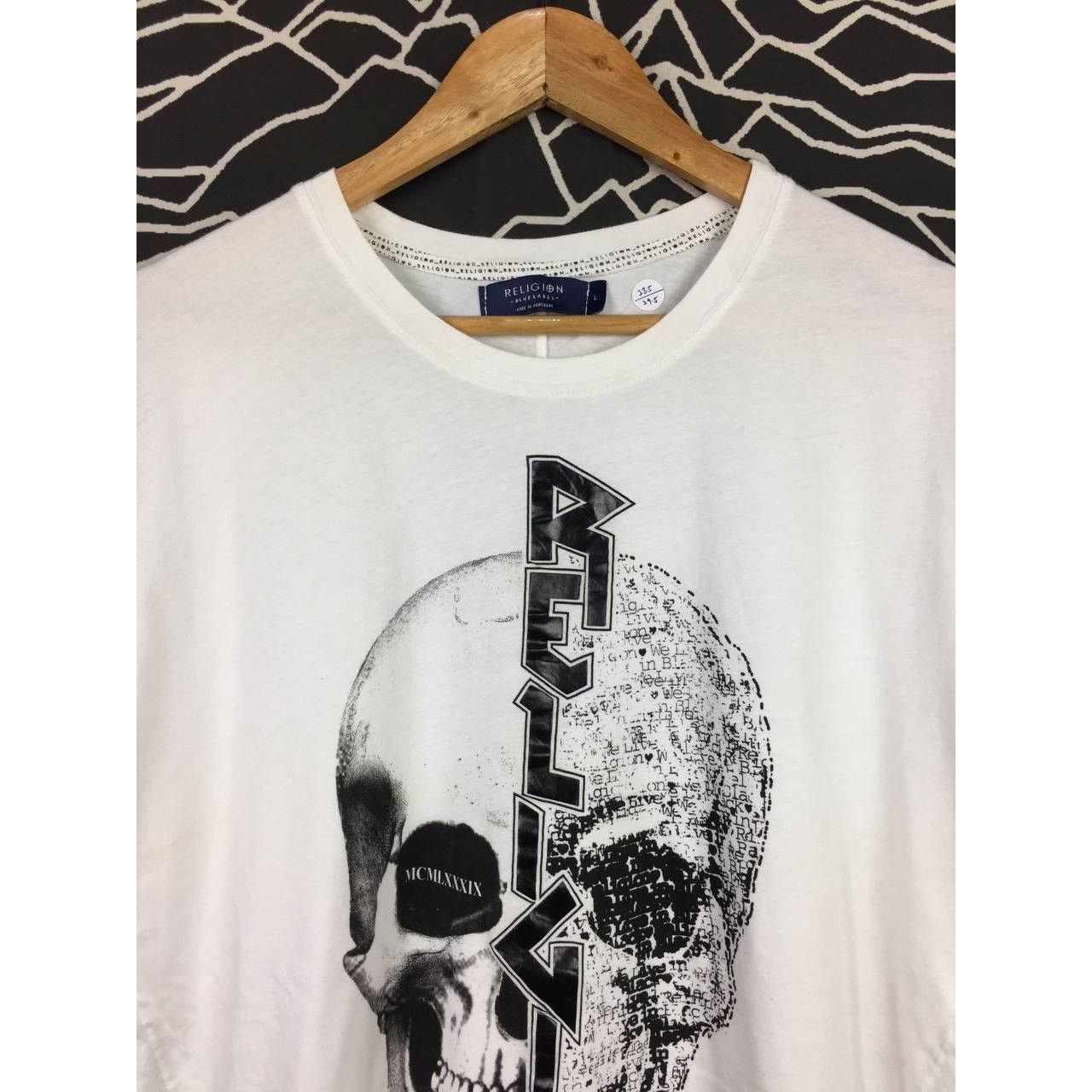 Vintage Religion Blue Label Skull Split Face Graphic Tee Size US L / EU 52-54 / 3 - 3 Thumbnail