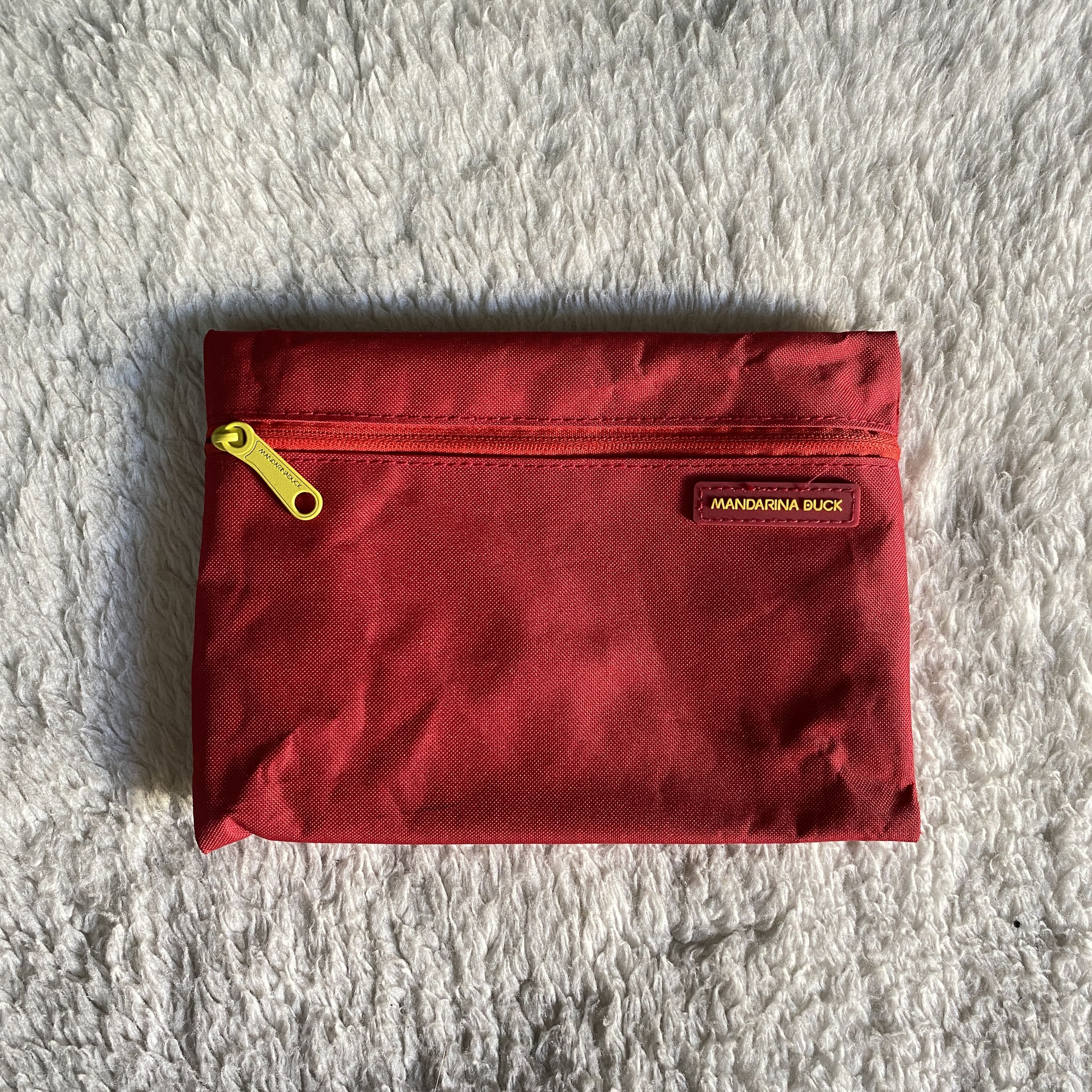 Other Mandarina Duck Amenity Kit Bag – Light Red – Brand New Size ONE SIZE - 11 Thumbnail