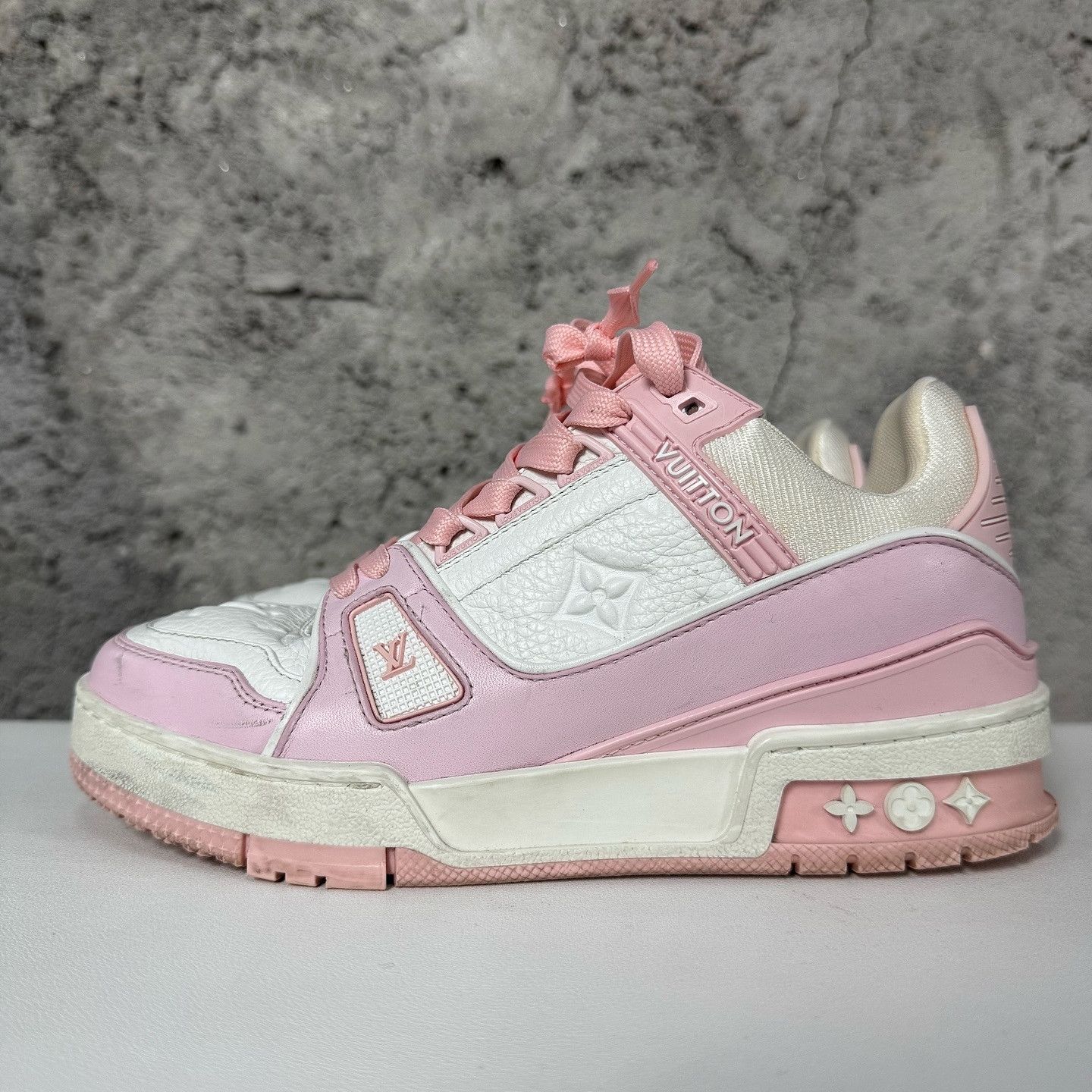 Louis Vuitton Louis Vuitton Trainer Low-Top Sneakers Size 36 Size US 6 / IT 36 - 1 Thumbnail
