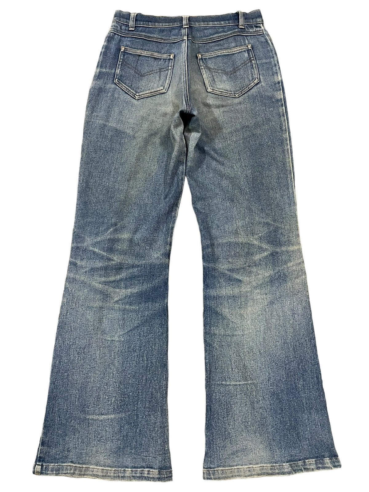 Japanese Brand Vintage Japanese Brand Fading Mid Rise ButtonFly Flare Jeans Size 30" / US 8 / IT 44 - 9 Thumbnail
