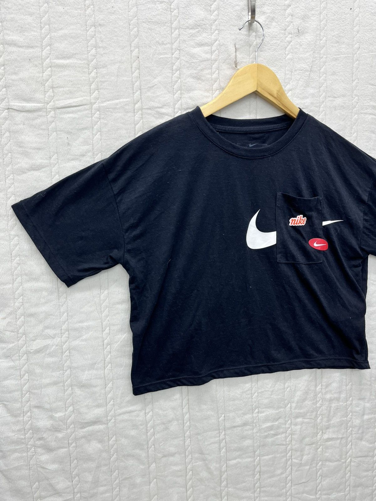 Japanese Brand × Nike STEALS🔥NIKE CROP TEES POCKET Size S / US 4 / IT 40 - 2 Thumbnail