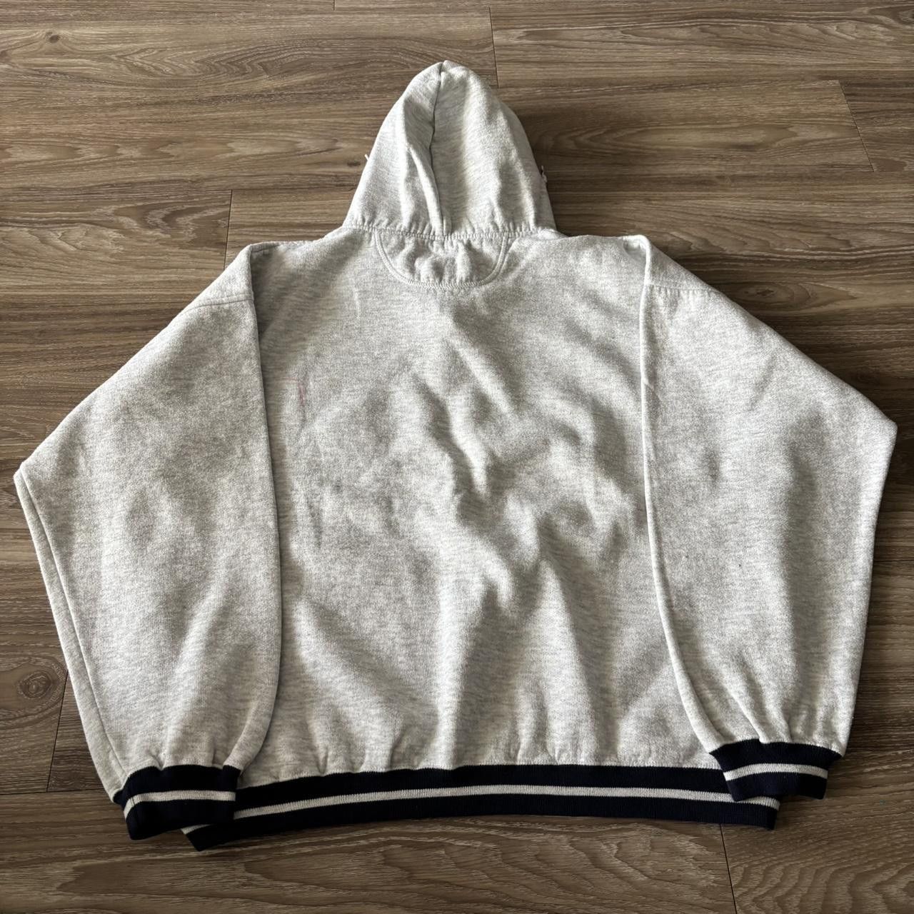 Vintage Crazy Vintage 90s Grey LBI Spellout Streetwear Hoodie! Fits L Size US L / EU 52-54 / 3 - 7 Thumbnail