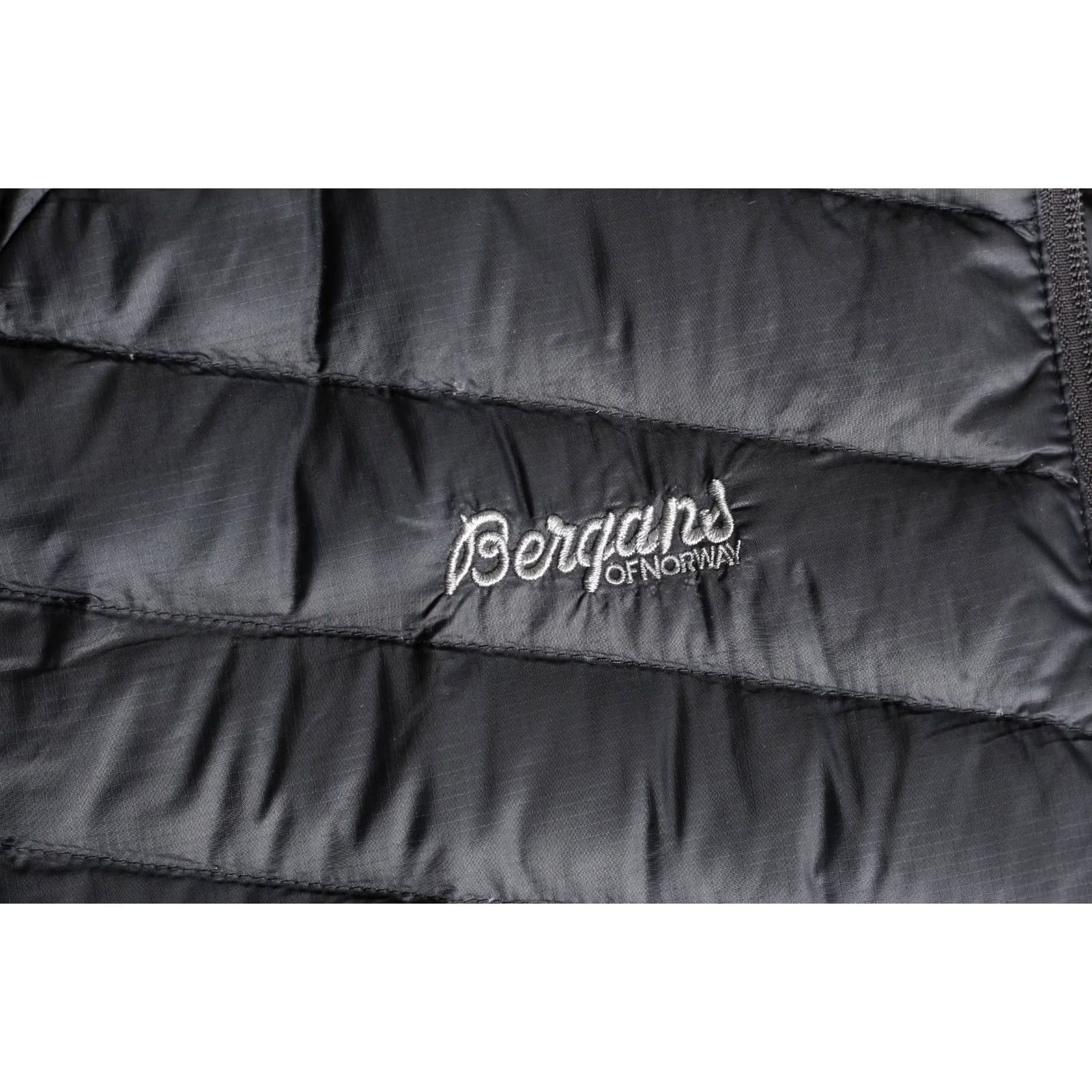 Vintage BERGANS OF NORWAY SLINGSBYTIND DOWN Hooded Jacket Men L PERTEX QUANTUM Black Size US L / EU 52-54 / 3 - 7 Thumbnail
