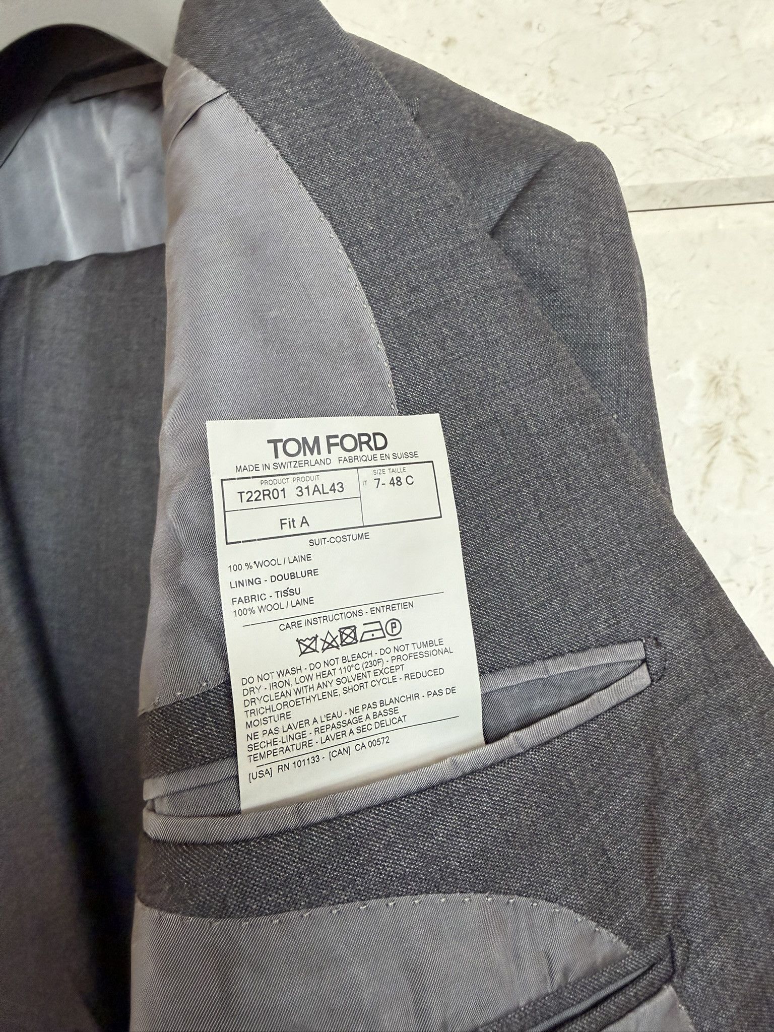 Tom Ford TOM FORD / Windsor Fit Mid-Grey Wool Suit US 38 / EU 48 Size 38S - 6 Thumbnail