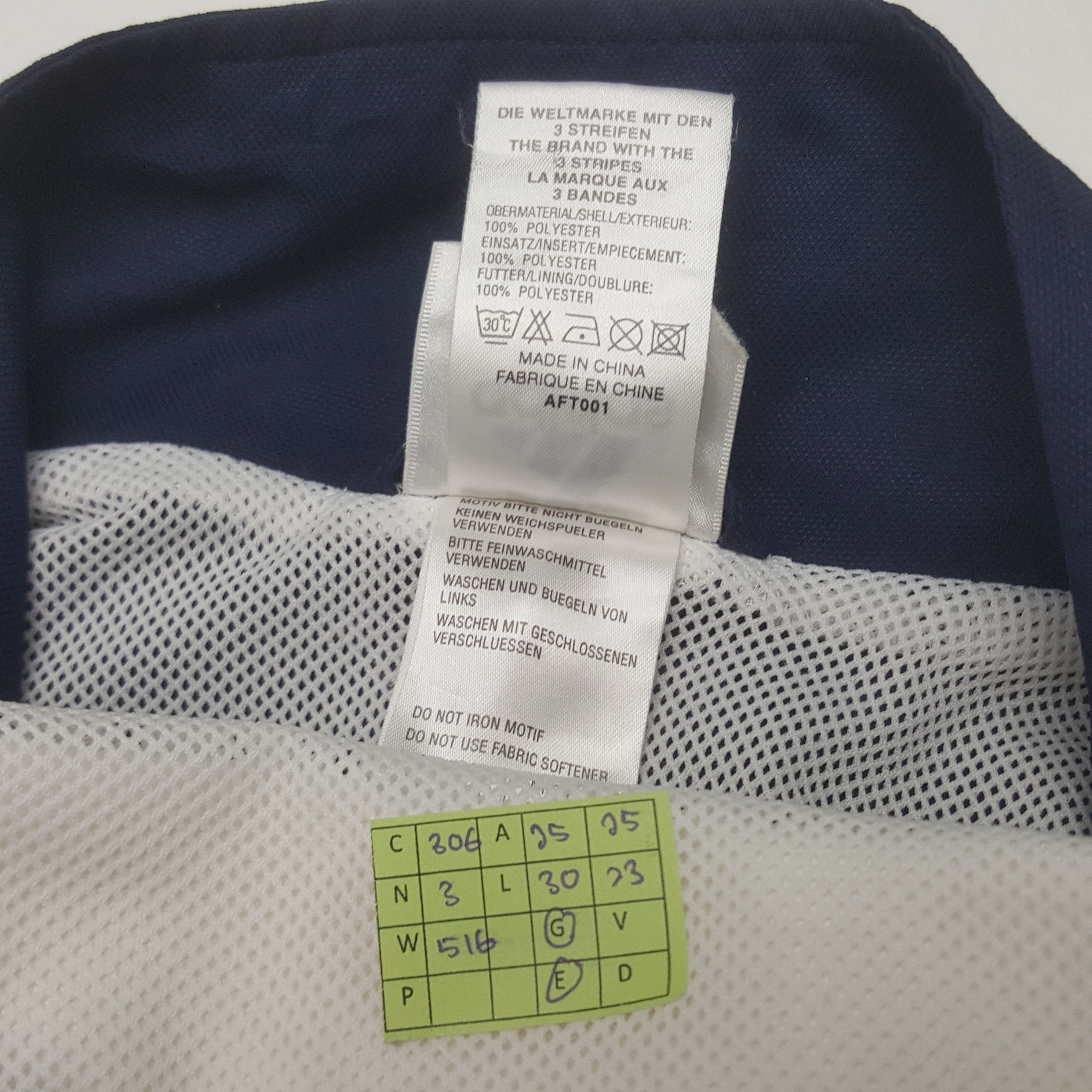 Adidas Vintage Adidas Argentina Football Team Jacket C306N3 Size US XL / EU 56 / 4 - 8 Thumbnail