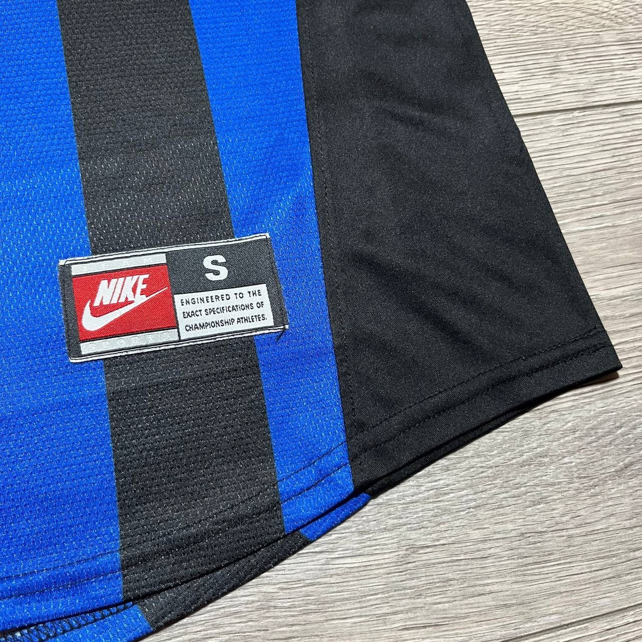 Nike Ronaldo Inter Milan 1999 2000 Nike Soccer Jersey Size US S / EU 44-46 / 1 - 7 Thumbnail