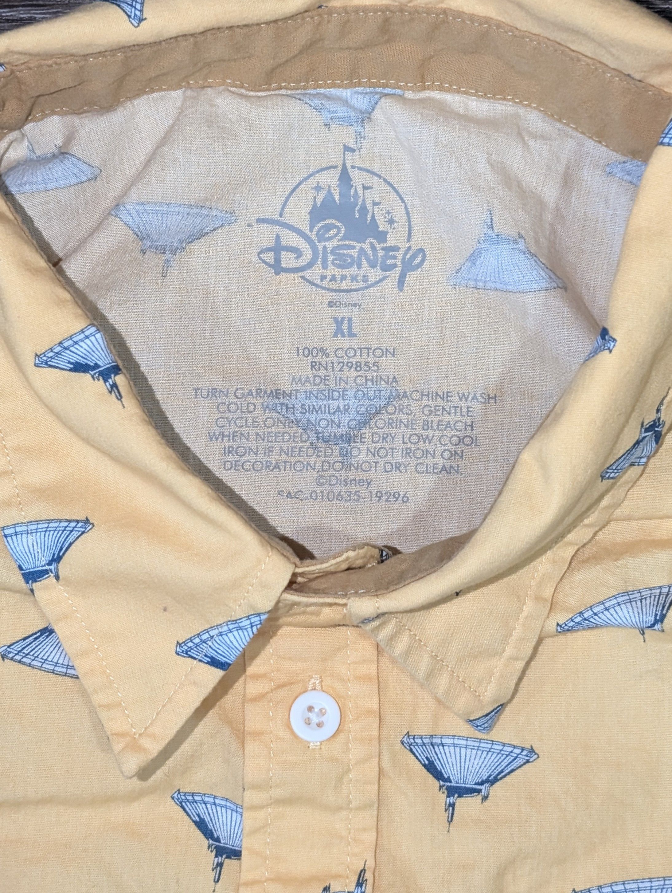 Disney Disney Parks Space Mountain all over pattern button up shirt Size US XL / EU 56 / 4 - 3 Thumbnail