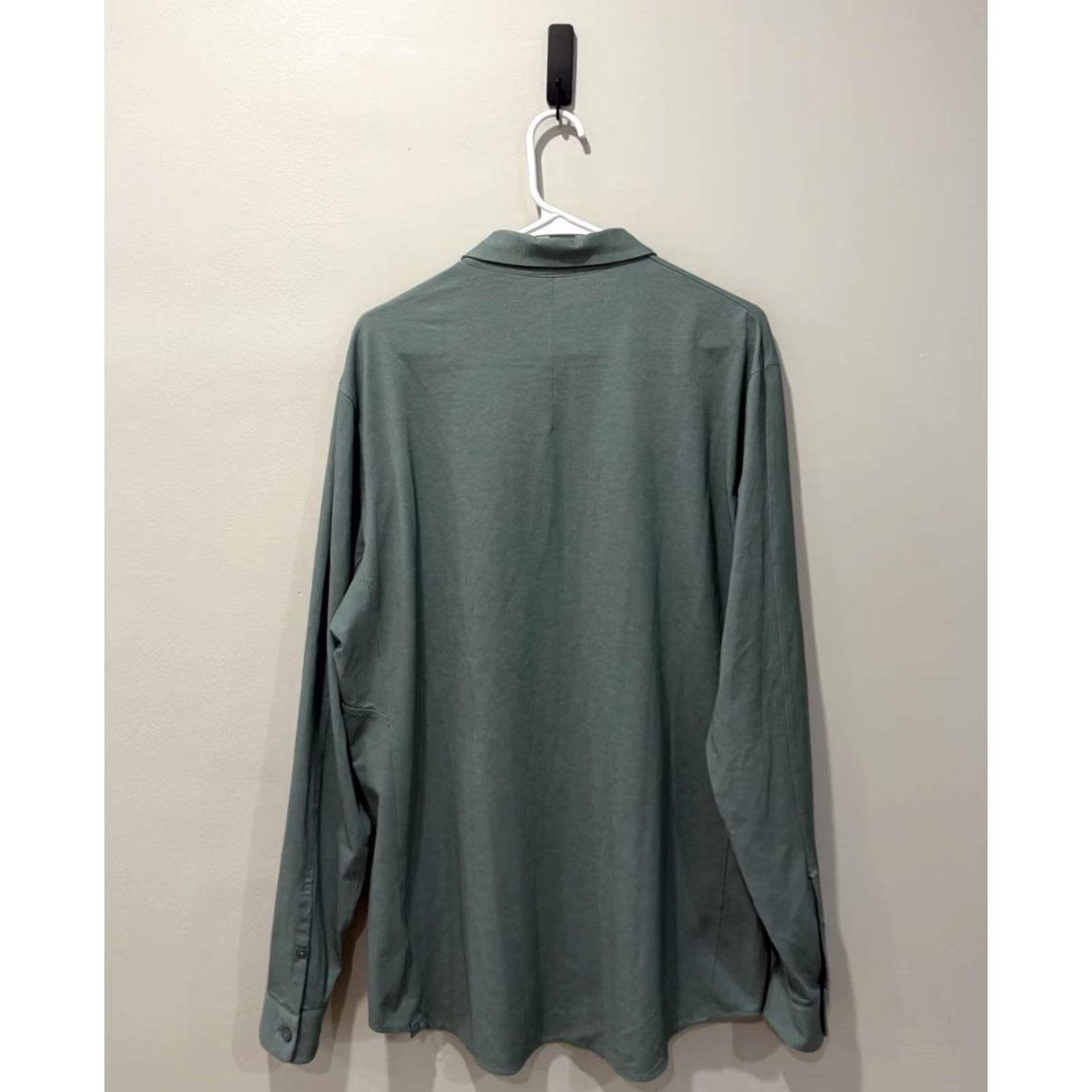 Lululemon Lululemon Commission Performance Button Down Shirt Stretch Green Men's XL Size US XL / EU 56 / 4 - 2 Thumbnail