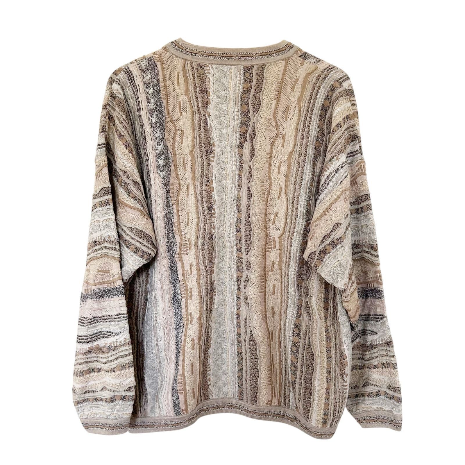 Tundra Vintage Tundra Canada Printed V Neck Sweater Sz xL Size US XL / EU 56 / 4 - 4 Thumbnail