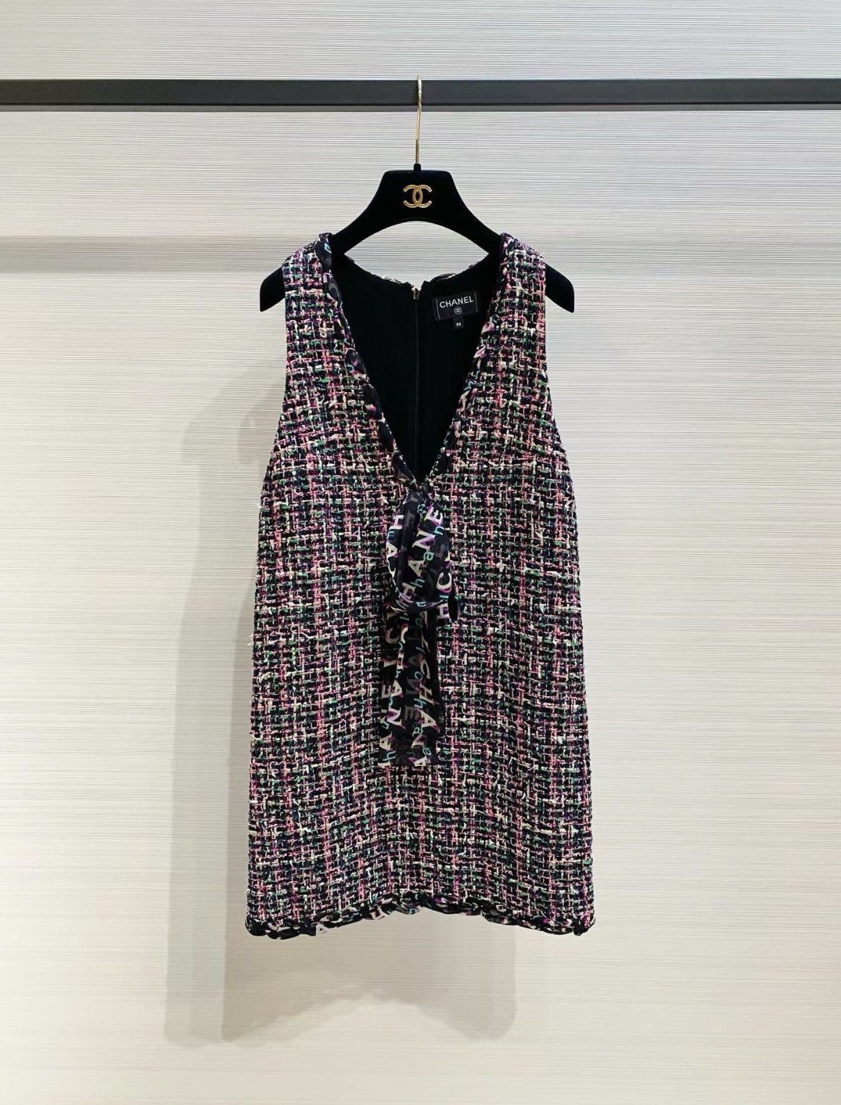 Chanel Chanel Size 34 Colorful Tweed Woven V-Neck Midi Dress J33 Size XXS / US 00 / IT 34 - 1 Thumbnail