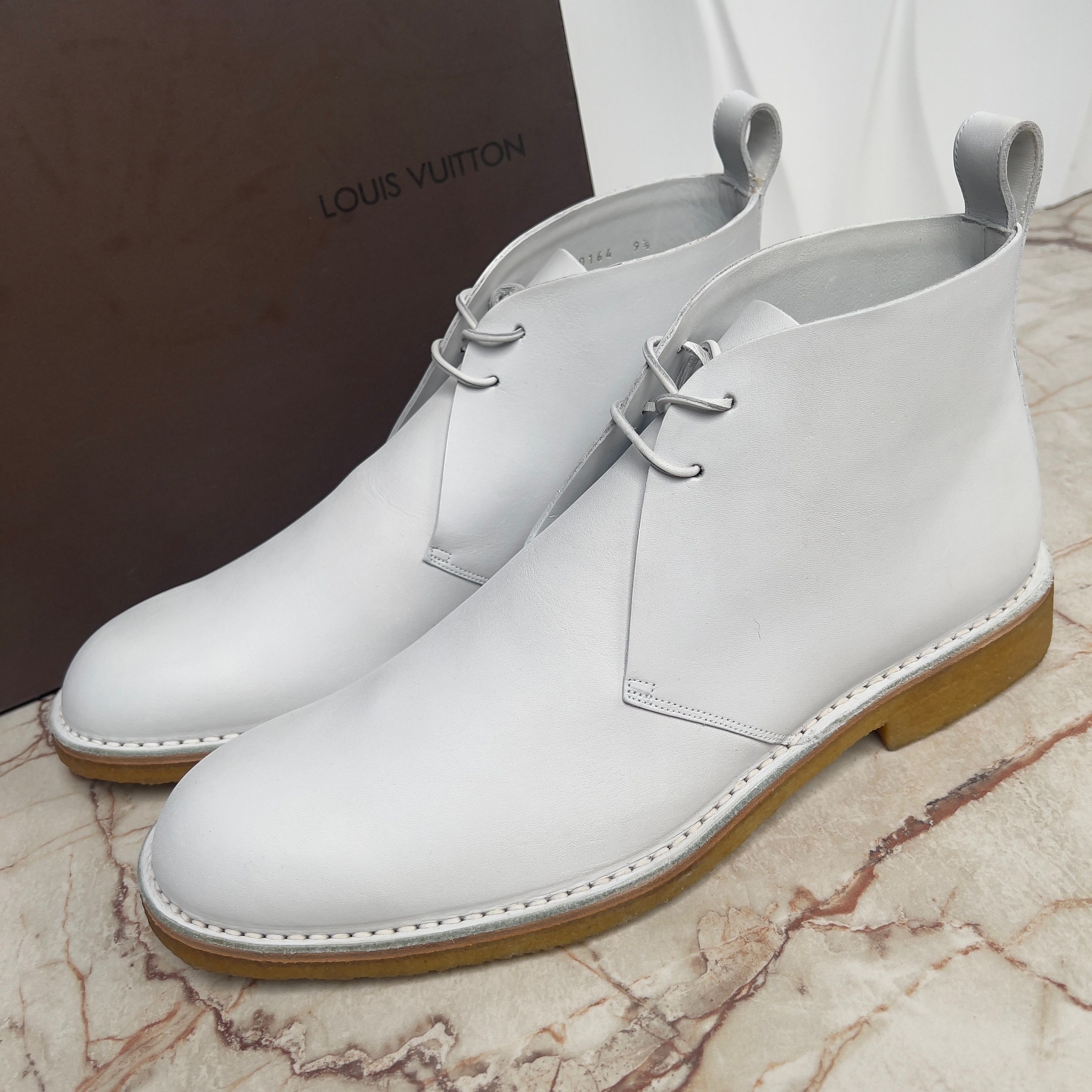 Louis Vuitton Chukka Desert Boots White Leather Size US 10.5 / EU 43-44 - 1 Thumbnail