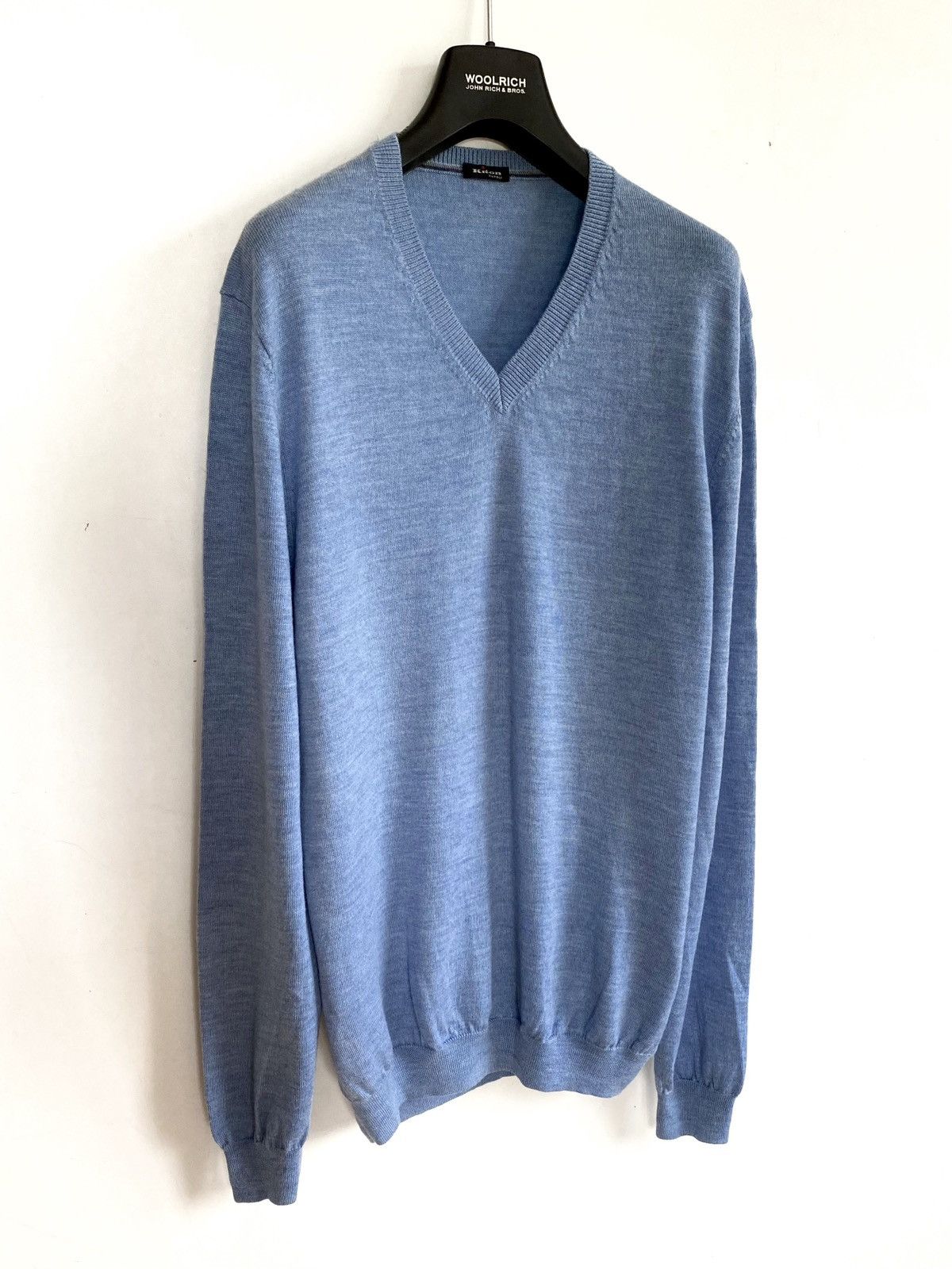 Kiton $1450 Kiton Napoli 100% Cashmere V-Neck Sweater Baby Blue Size US L / EU 52-54 / 3 - 1 Thumbnail